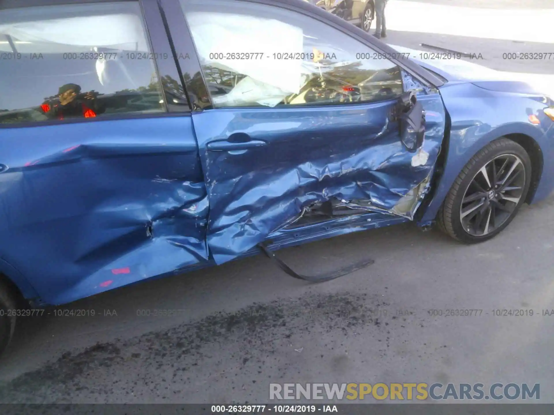 6 Photograph of a damaged car 4T1B61HK7KU212050 TOYOTA CAMRY 2019