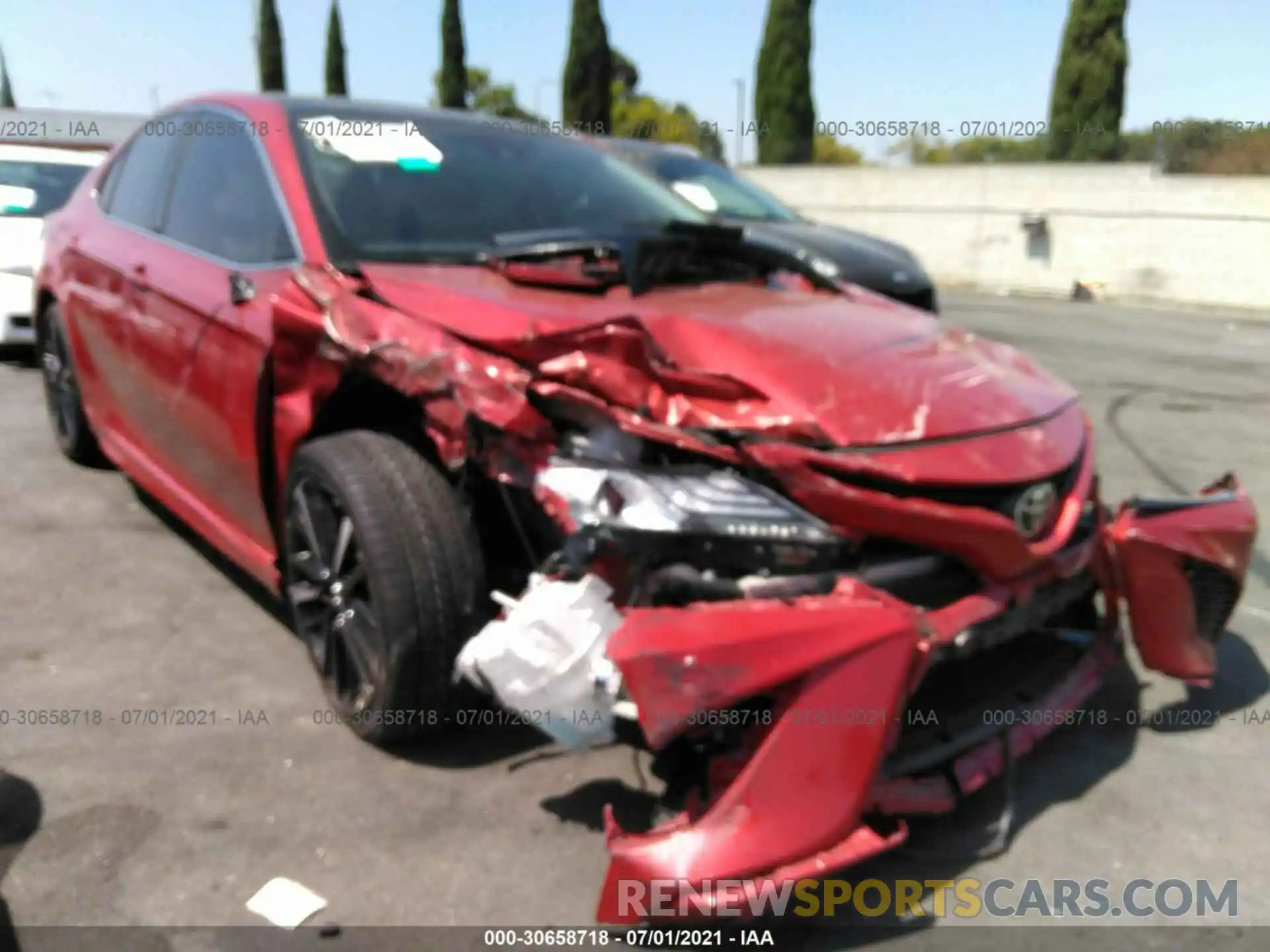 6 Photograph of a damaged car 4T1B61HK7KU218396 TOYOTA CAMRY 2019