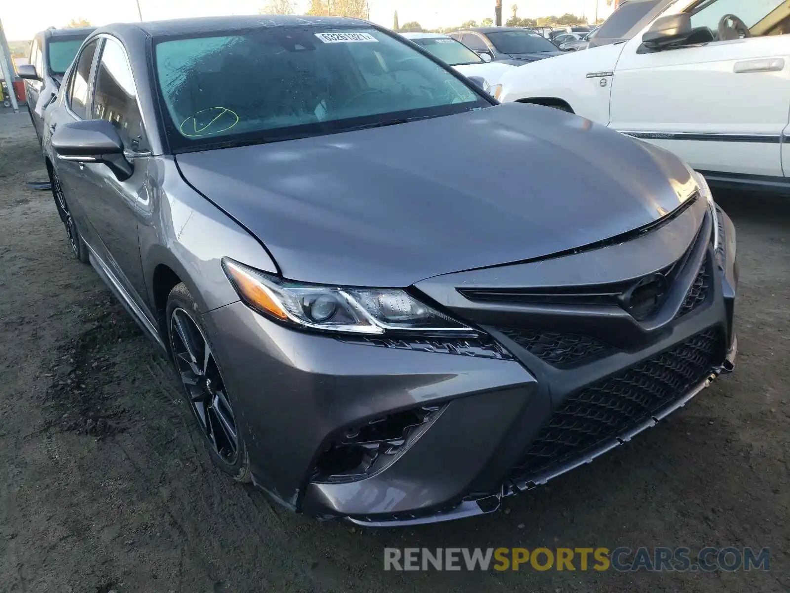 1 Photograph of a damaged car 4T1B61HK7KU220522 TOYOTA CAMRY 2019