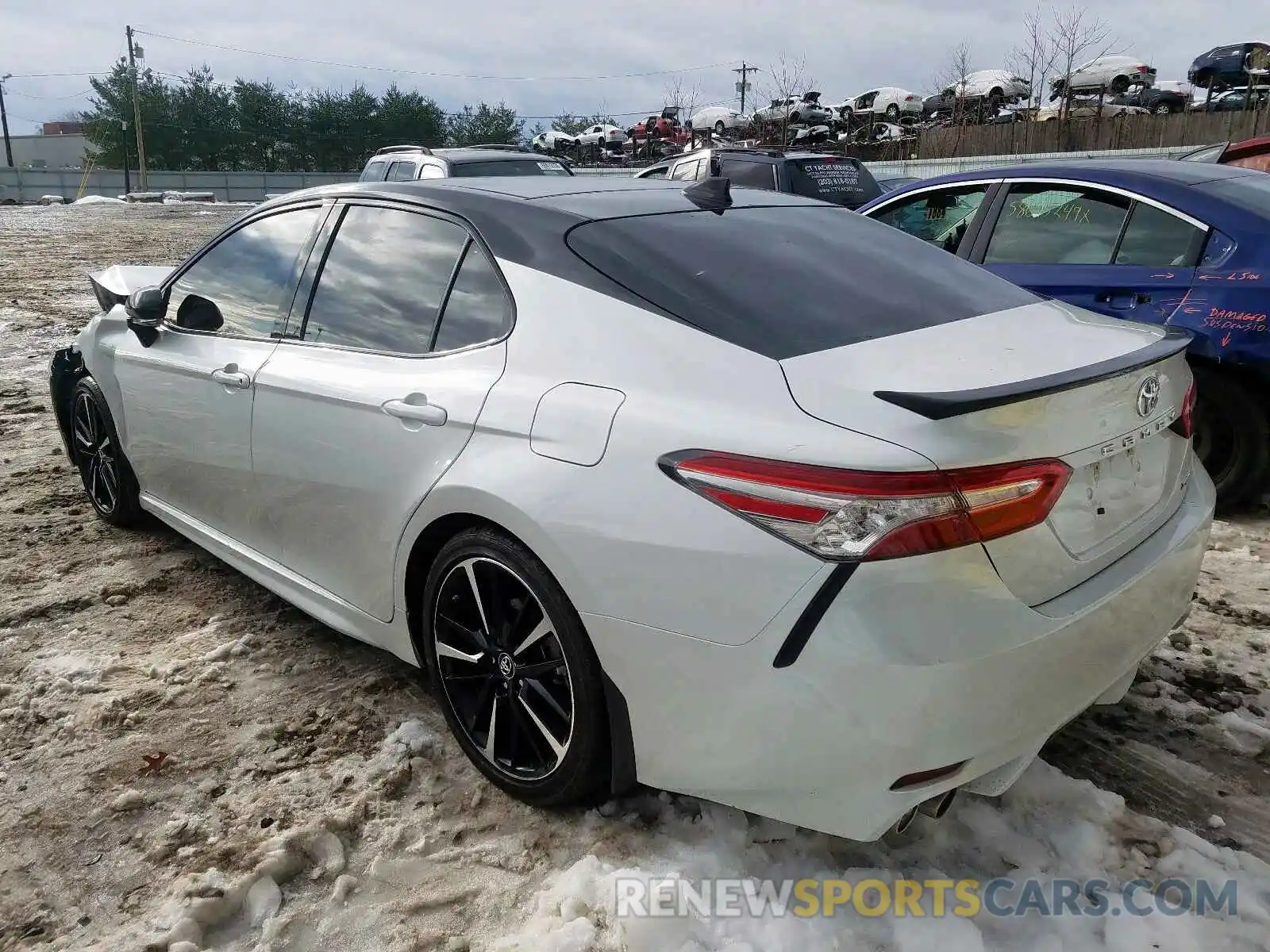 3 Photograph of a damaged car 4T1B61HK7KU227261 TOYOTA CAMRY 2019