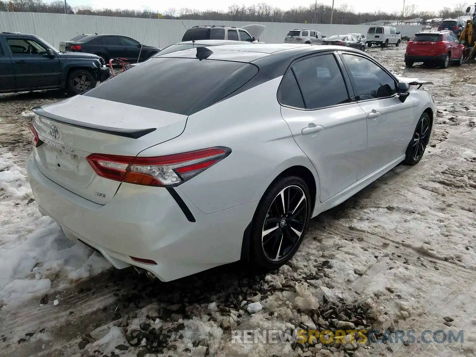 4 Photograph of a damaged car 4T1B61HK7KU227261 TOYOTA CAMRY 2019