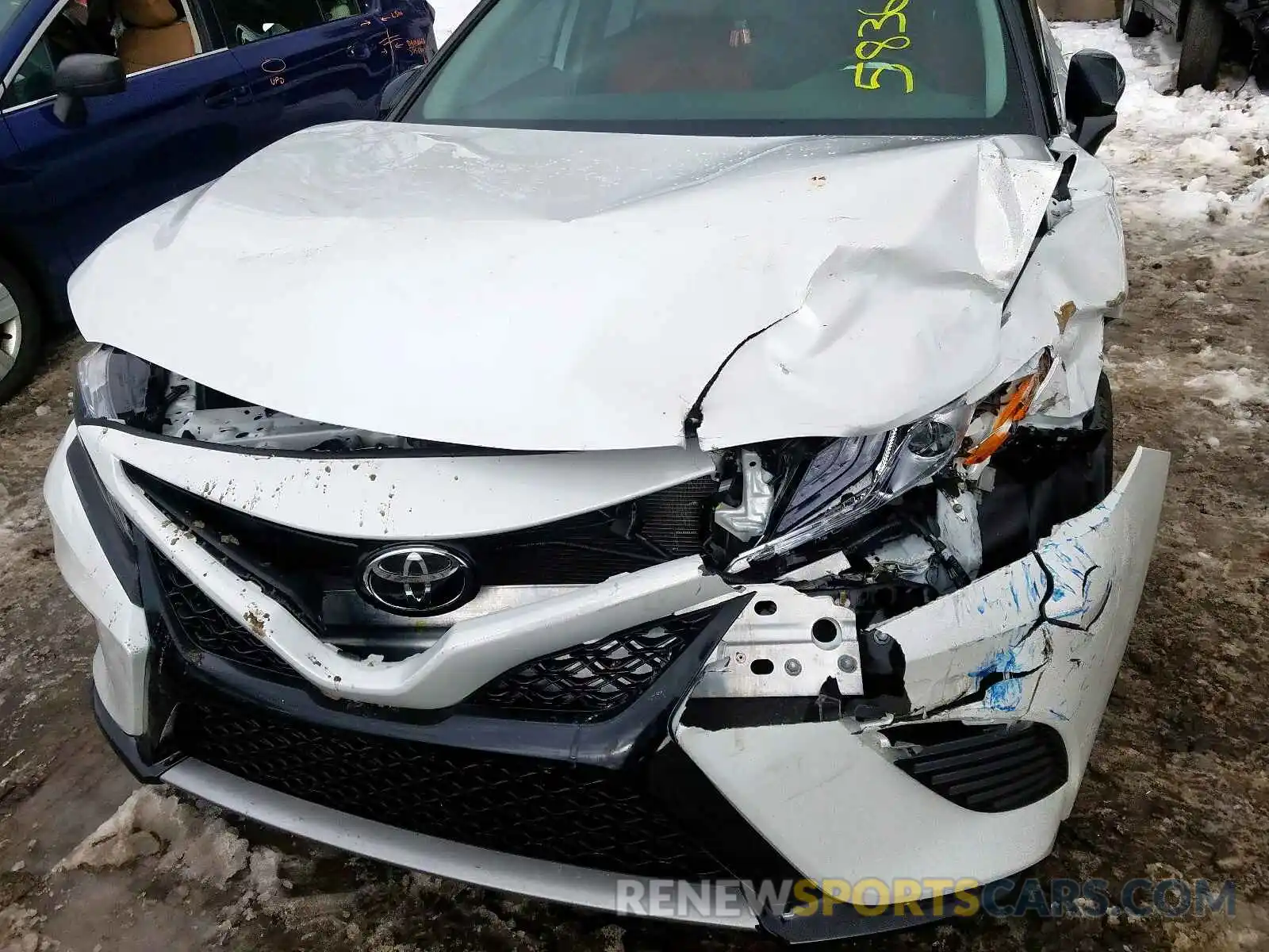 9 Photograph of a damaged car 4T1B61HK7KU227261 TOYOTA CAMRY 2019