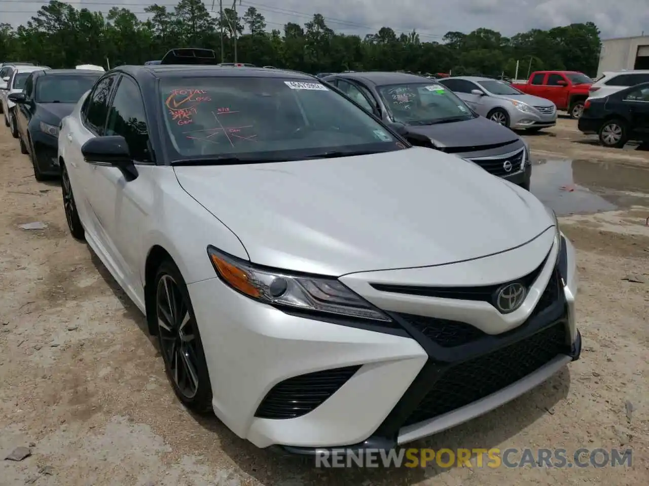 1 Photograph of a damaged car 4T1B61HK7KU229544 TOYOTA CAMRY 2019