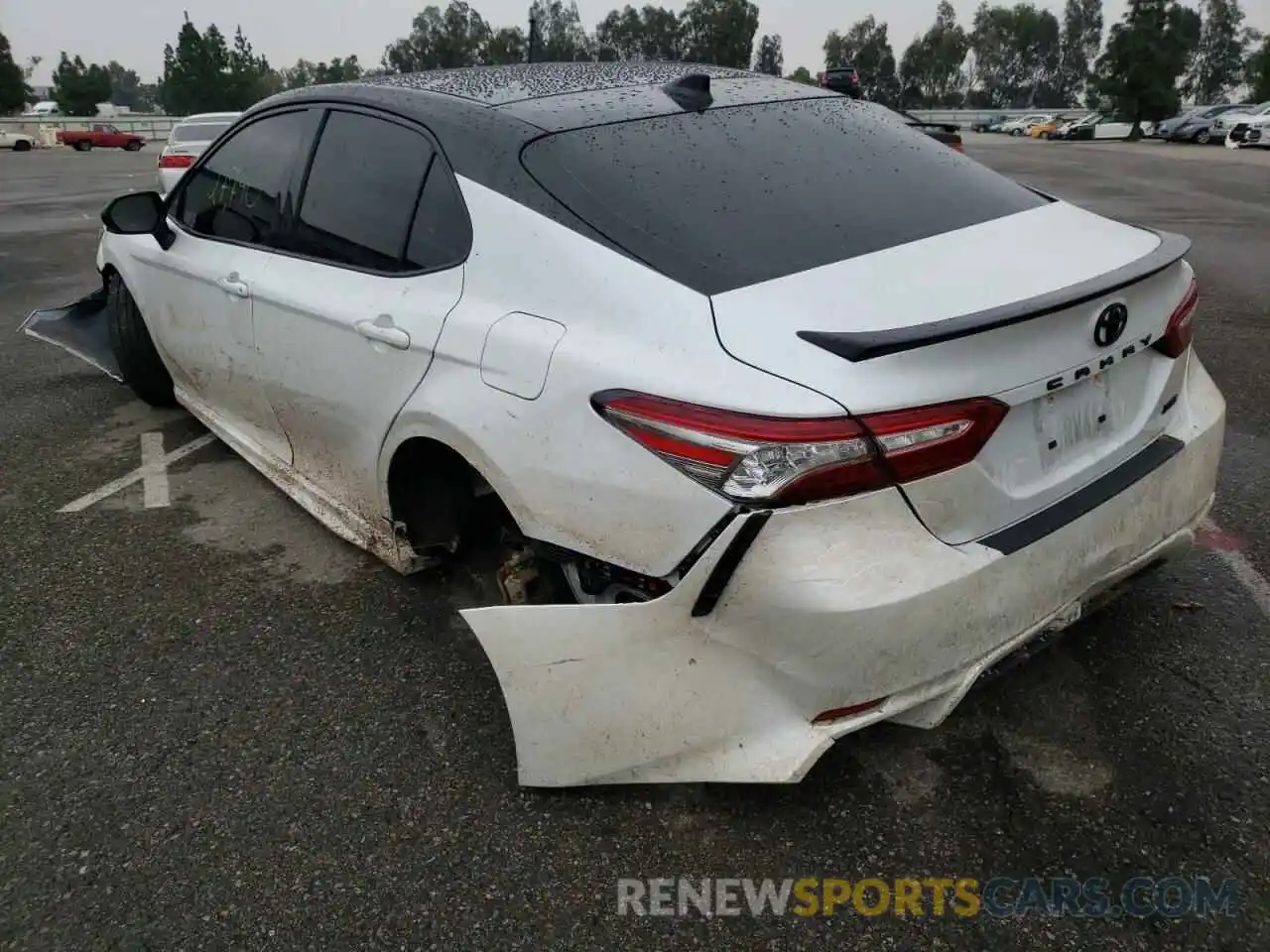 3 Photograph of a damaged car 4T1B61HK7KU232735 TOYOTA CAMRY 2019