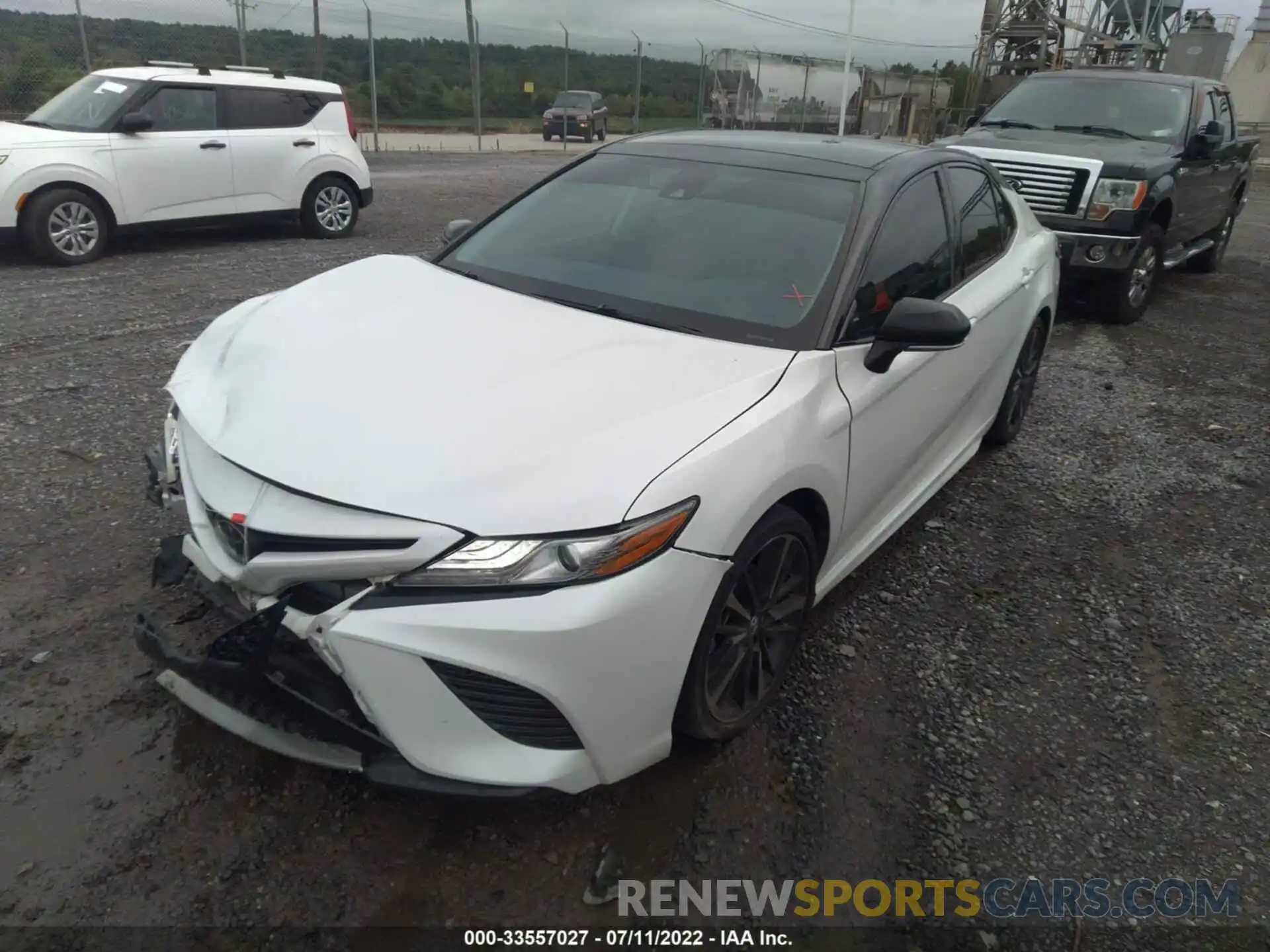 2 Photograph of a damaged car 4T1B61HK7KU234968 TOYOTA CAMRY 2019