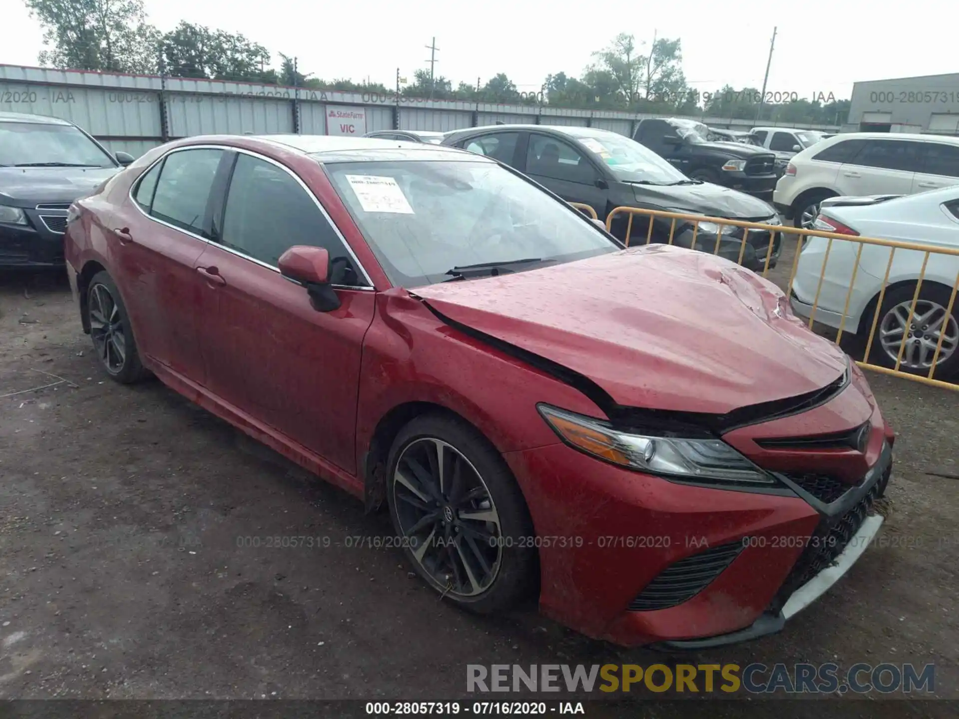 1 Photograph of a damaged car 4T1B61HK7KU236641 TOYOTA CAMRY 2019