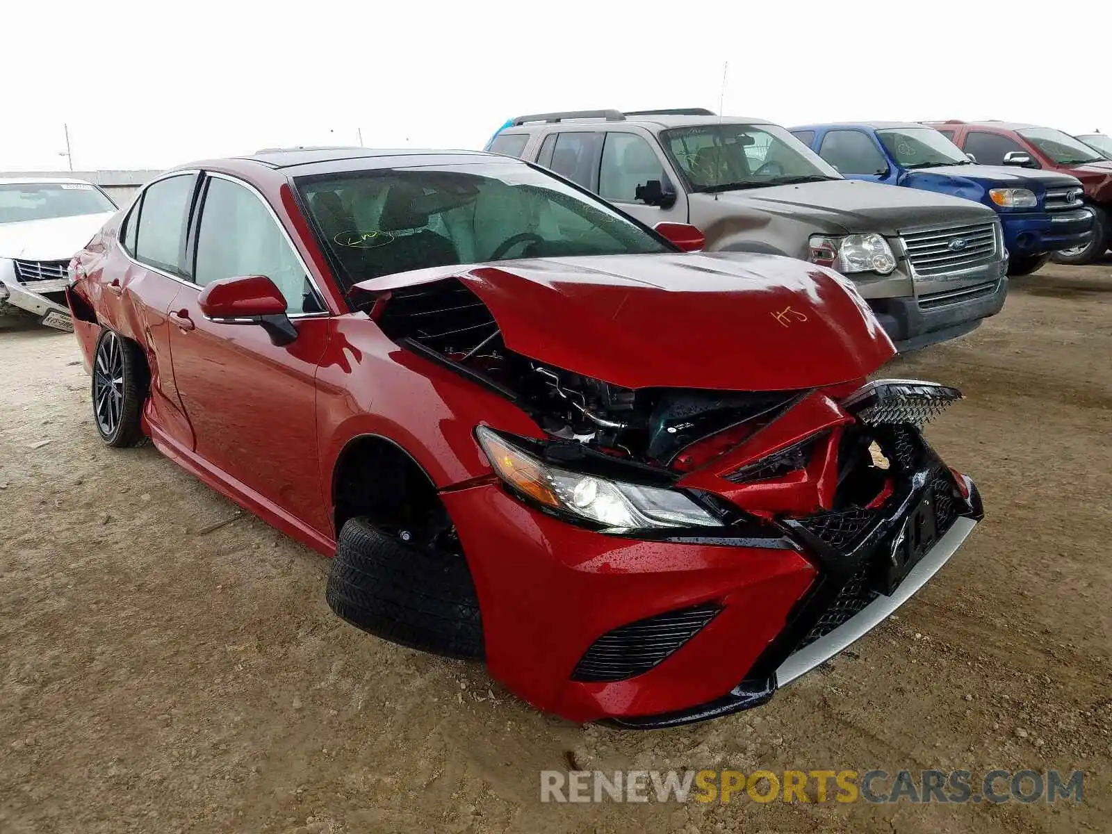 1 Photograph of a damaged car 4T1B61HK7KU253942 TOYOTA CAMRY 2019