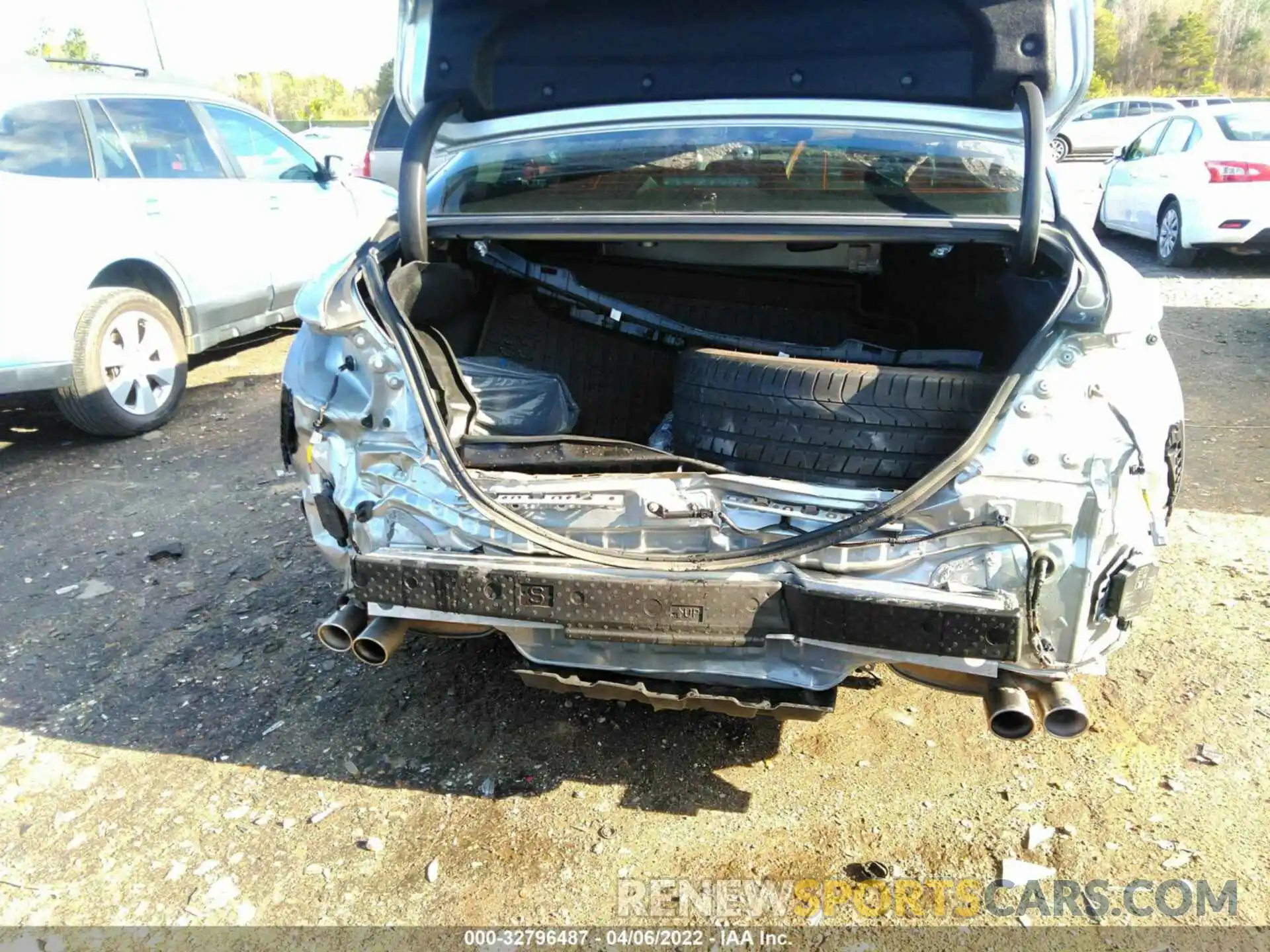 6 Photograph of a damaged car 4T1B61HK7KU259286 TOYOTA CAMRY 2019