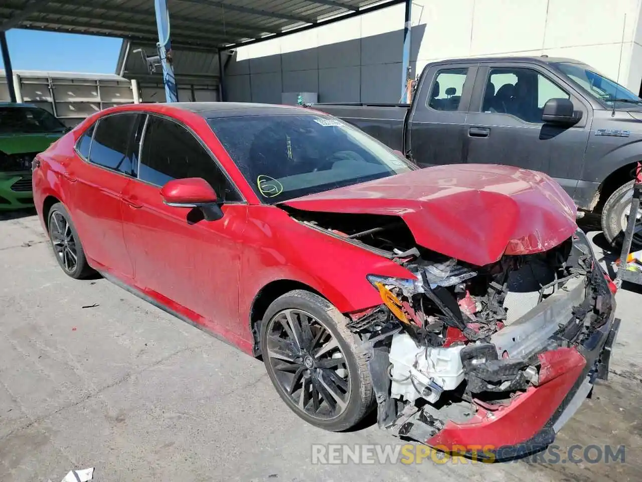 1 Photograph of a damaged car 4T1B61HK7KU271325 TOYOTA CAMRY 2019