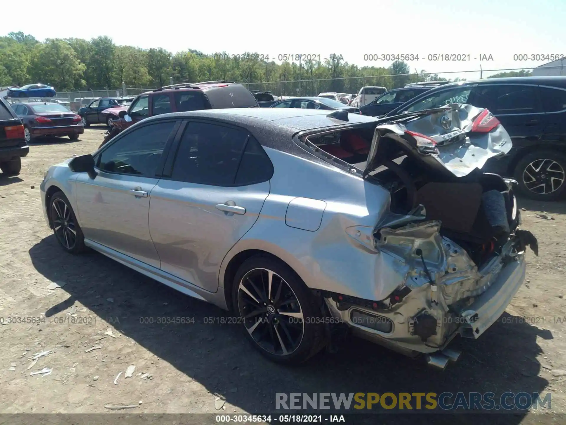 3 Photograph of a damaged car 4T1B61HK7KU273141 TOYOTA CAMRY 2019