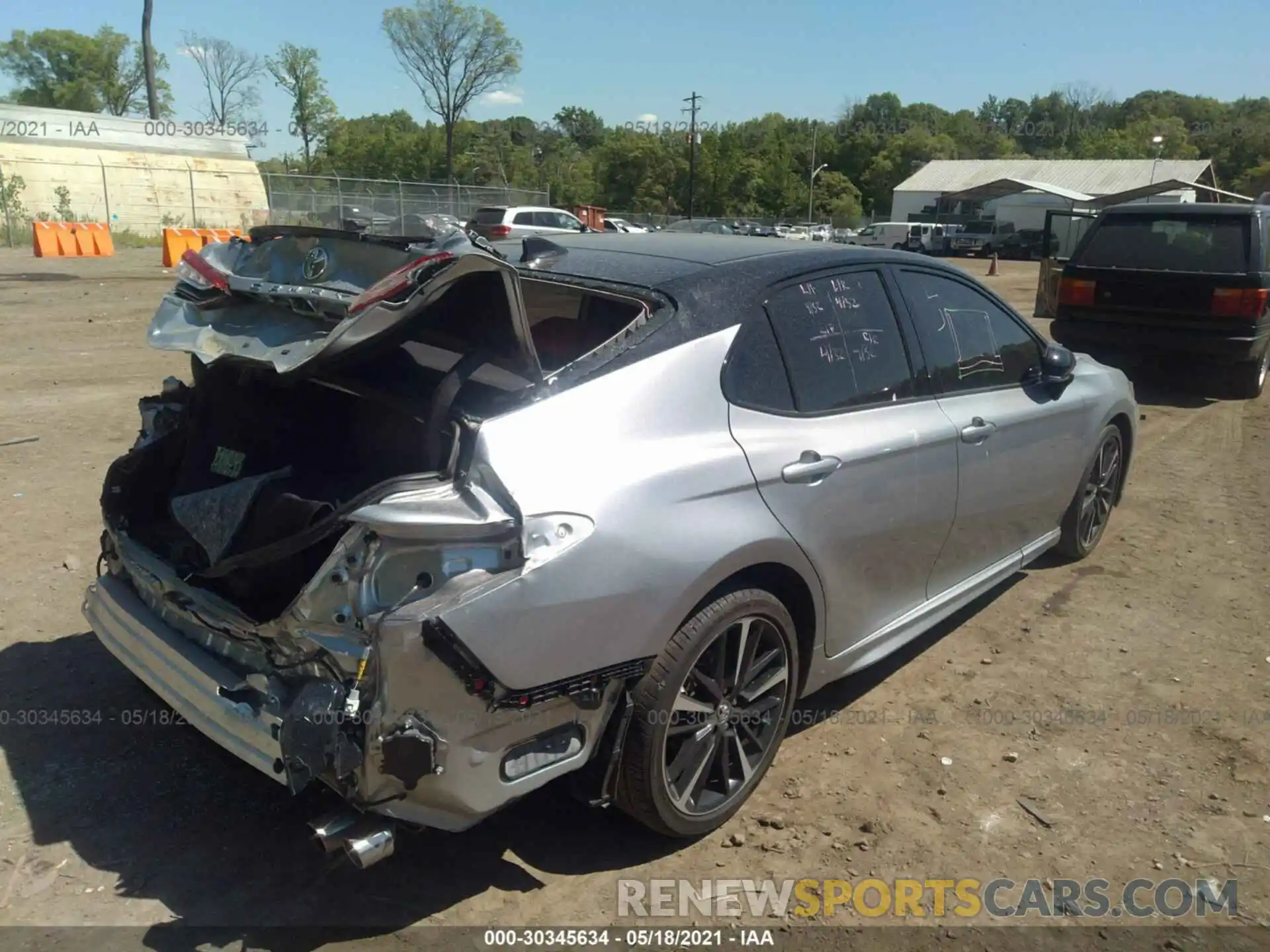 4 Photograph of a damaged car 4T1B61HK7KU273141 TOYOTA CAMRY 2019