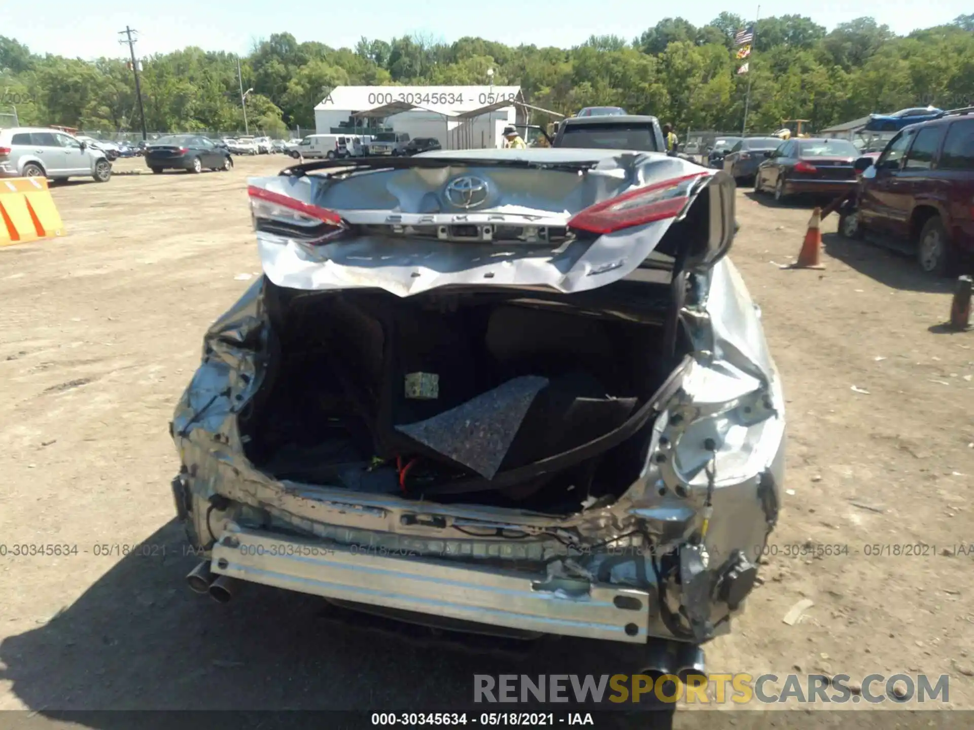 6 Photograph of a damaged car 4T1B61HK7KU273141 TOYOTA CAMRY 2019