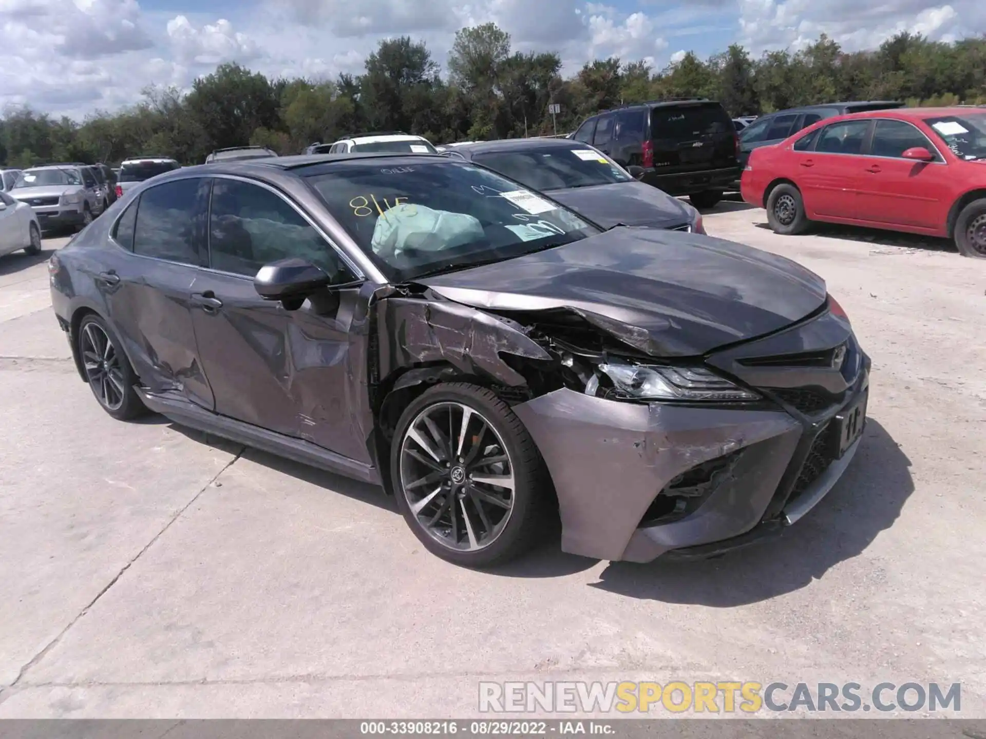 1 Photograph of a damaged car 4T1B61HK7KU276542 TOYOTA CAMRY 2019