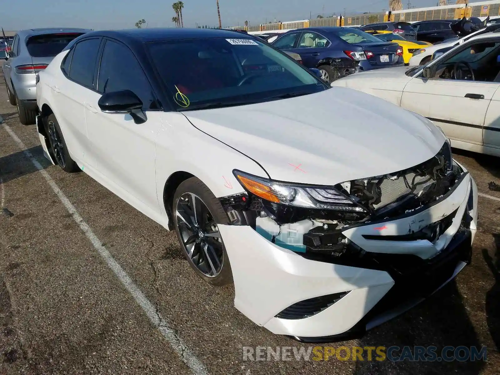 1 Photograph of a damaged car 4T1B61HK7KU281451 TOYOTA CAMRY 2019