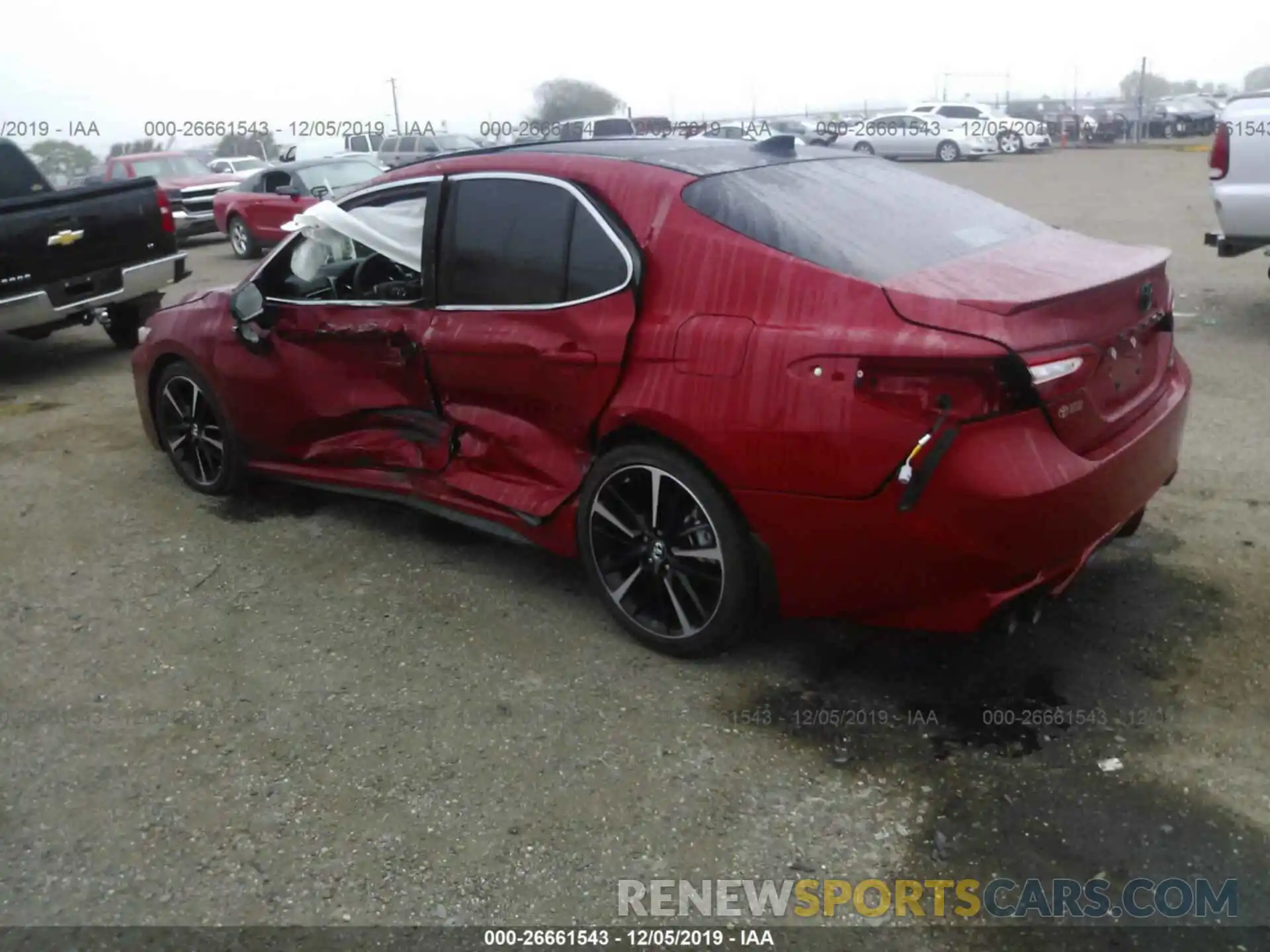 3 Photograph of a damaged car 4T1B61HK7KU297553 TOYOTA CAMRY 2019