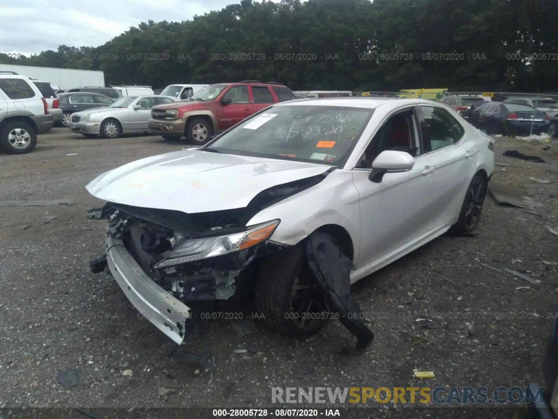 2 Photograph of a damaged car 4T1B61HK7KU687598 TOYOTA CAMRY 2019