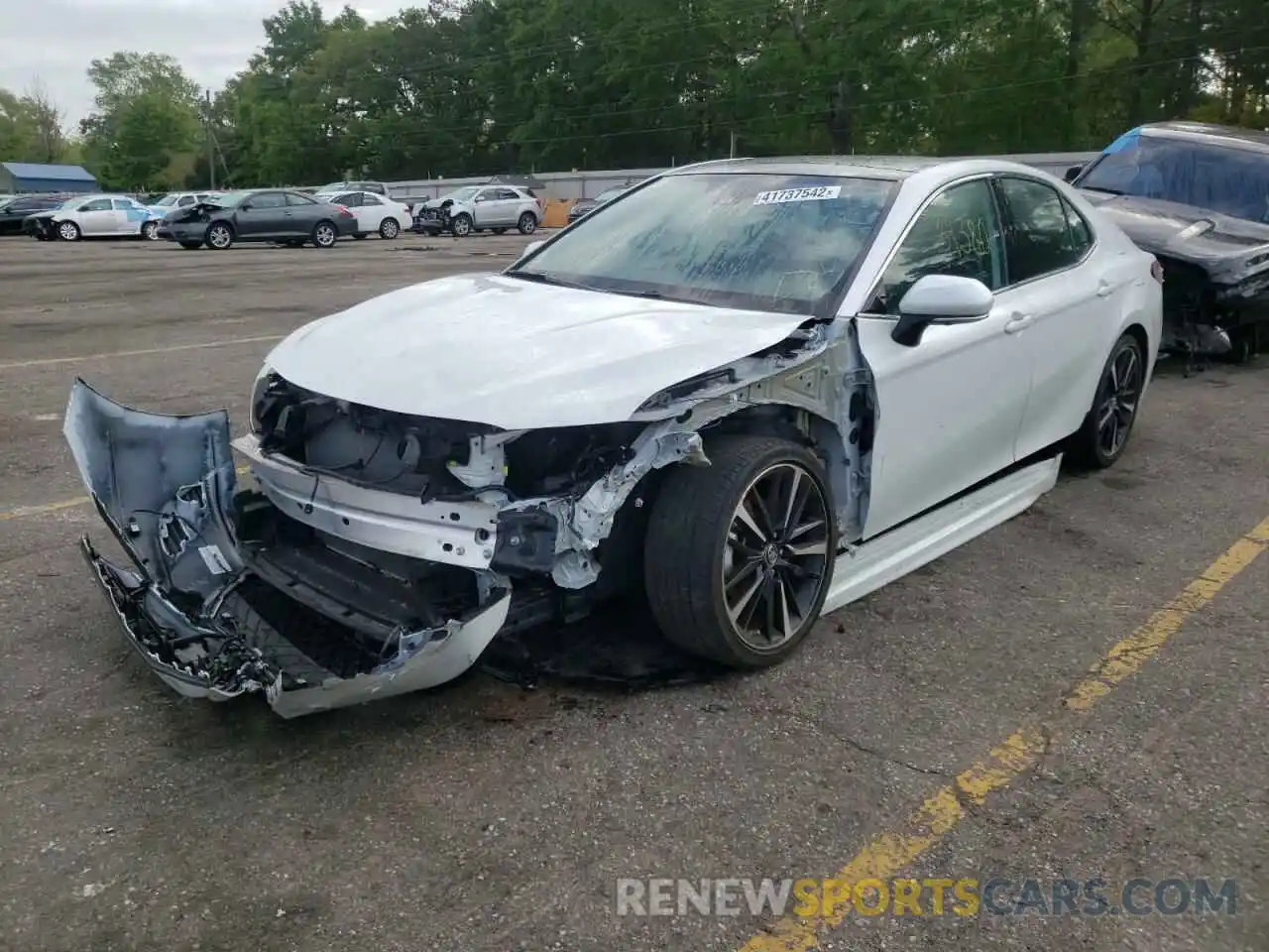 2 Photograph of a damaged car 4T1B61HK7KU694809 TOYOTA CAMRY 2019