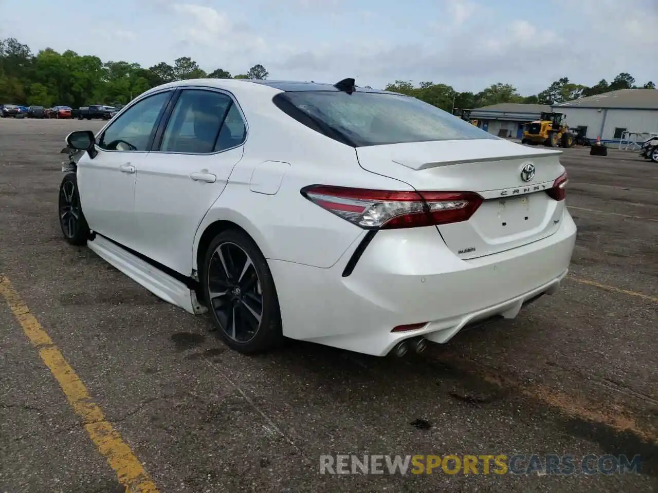 3 Photograph of a damaged car 4T1B61HK7KU694809 TOYOTA CAMRY 2019