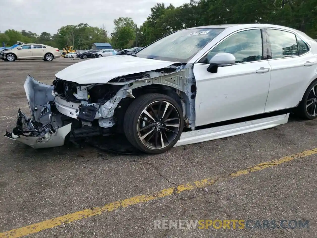 9 Photograph of a damaged car 4T1B61HK7KU694809 TOYOTA CAMRY 2019