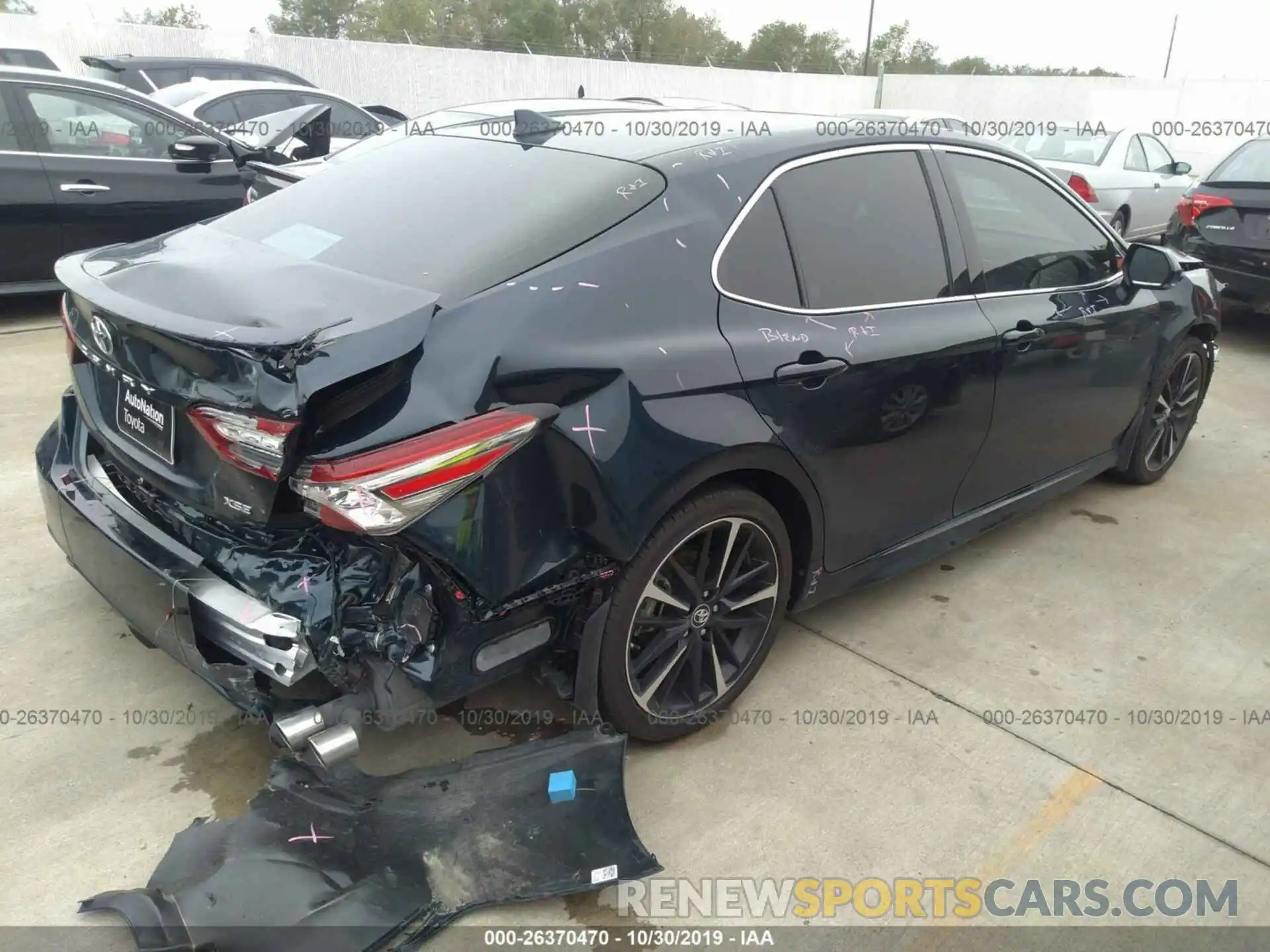 4 Photograph of a damaged car 4T1B61HK7KU697726 TOYOTA CAMRY 2019