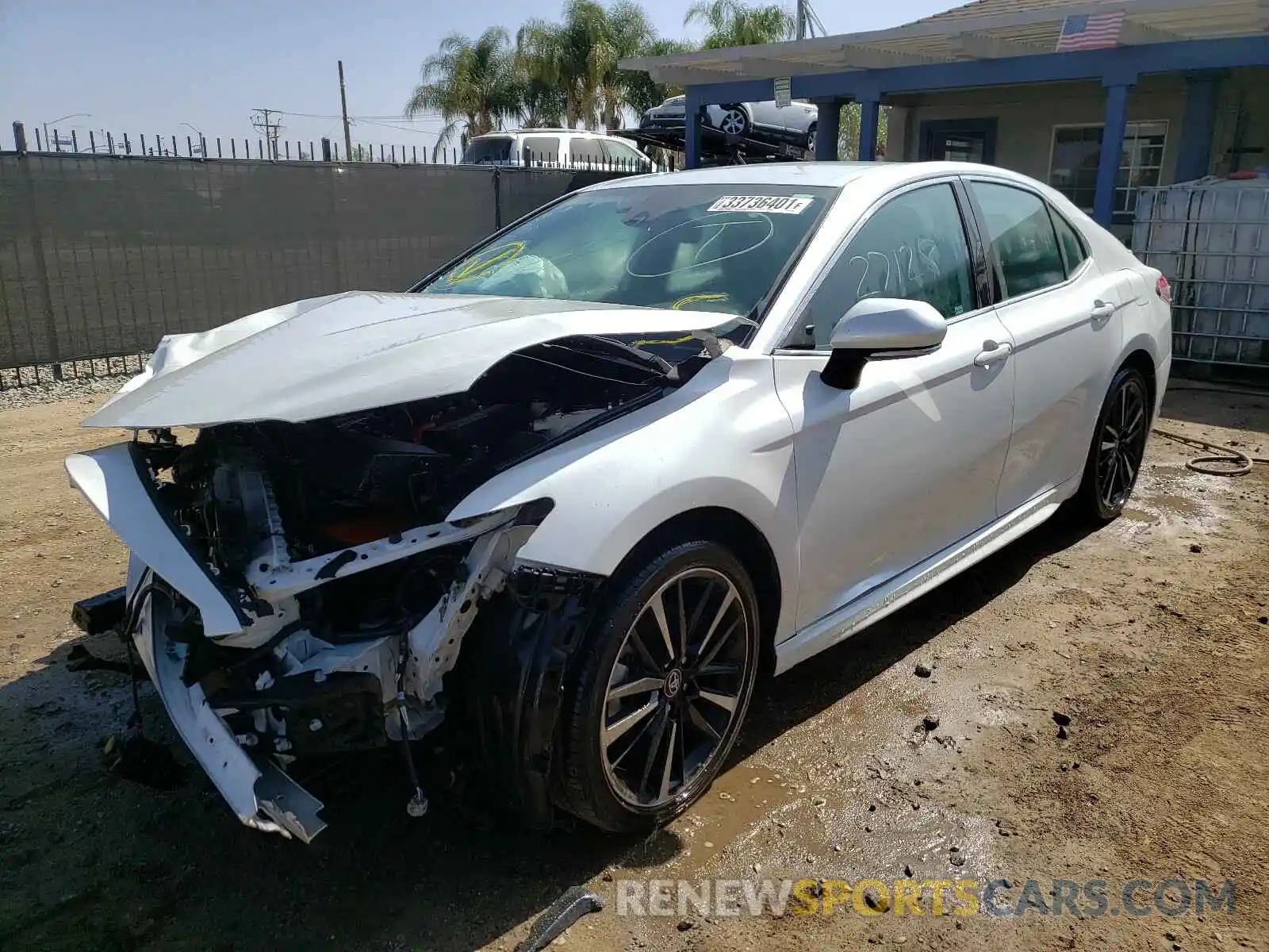 2 Photograph of a damaged car 4T1B61HK7KU705128 TOYOTA CAMRY 2019