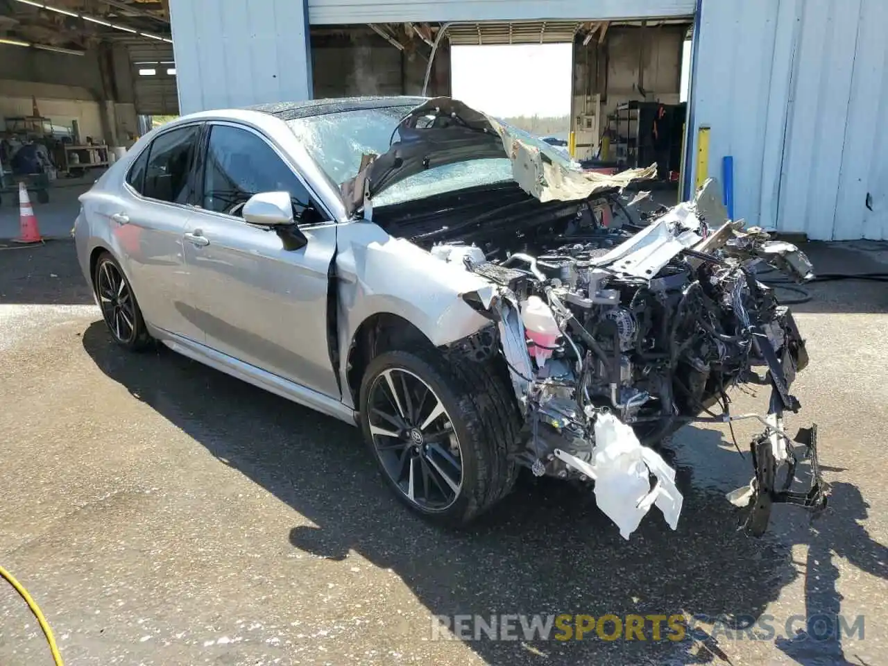 4 Photograph of a damaged car 4T1B61HK7KU712239 TOYOTA CAMRY 2019