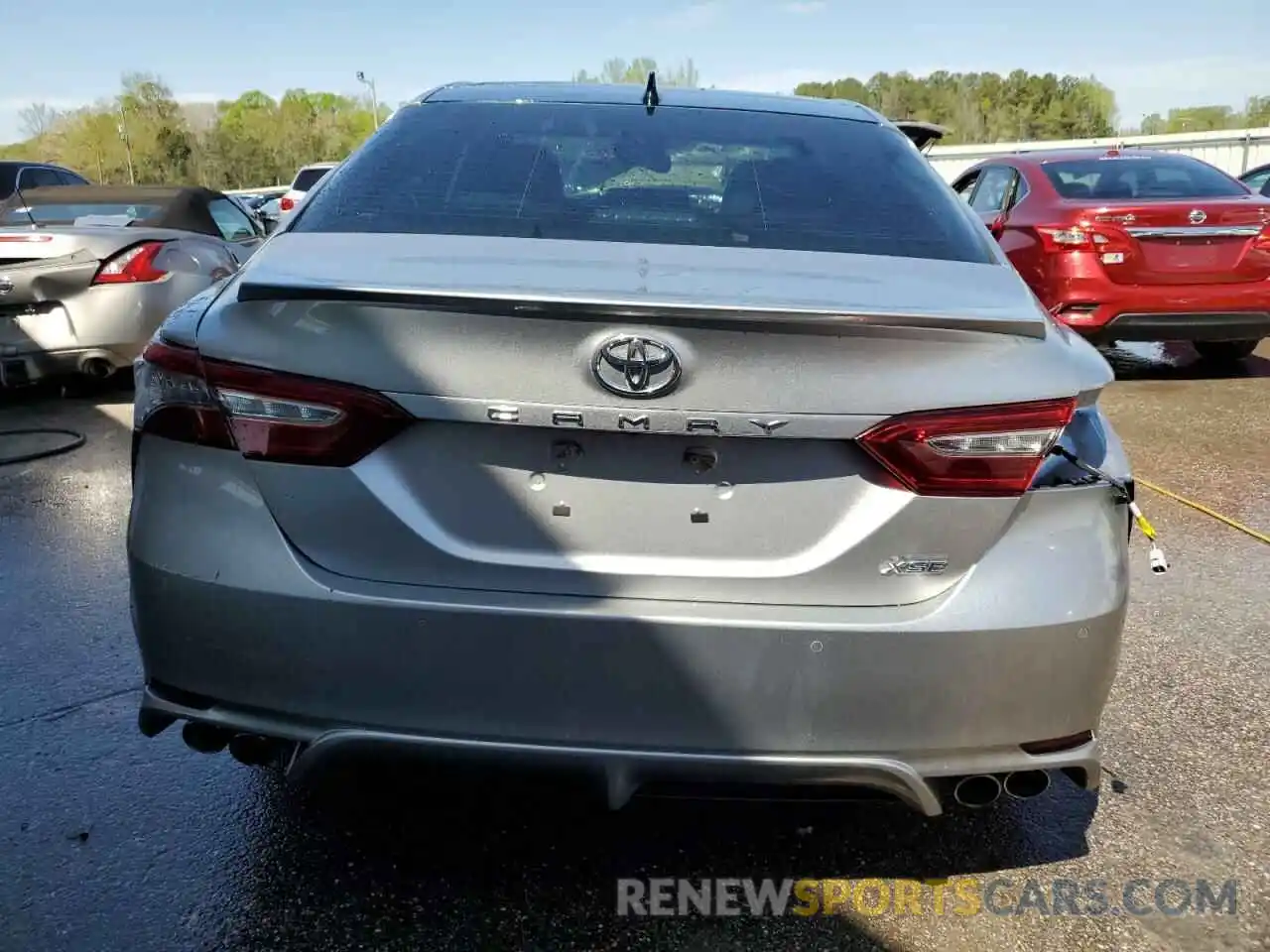 6 Photograph of a damaged car 4T1B61HK7KU712239 TOYOTA CAMRY 2019