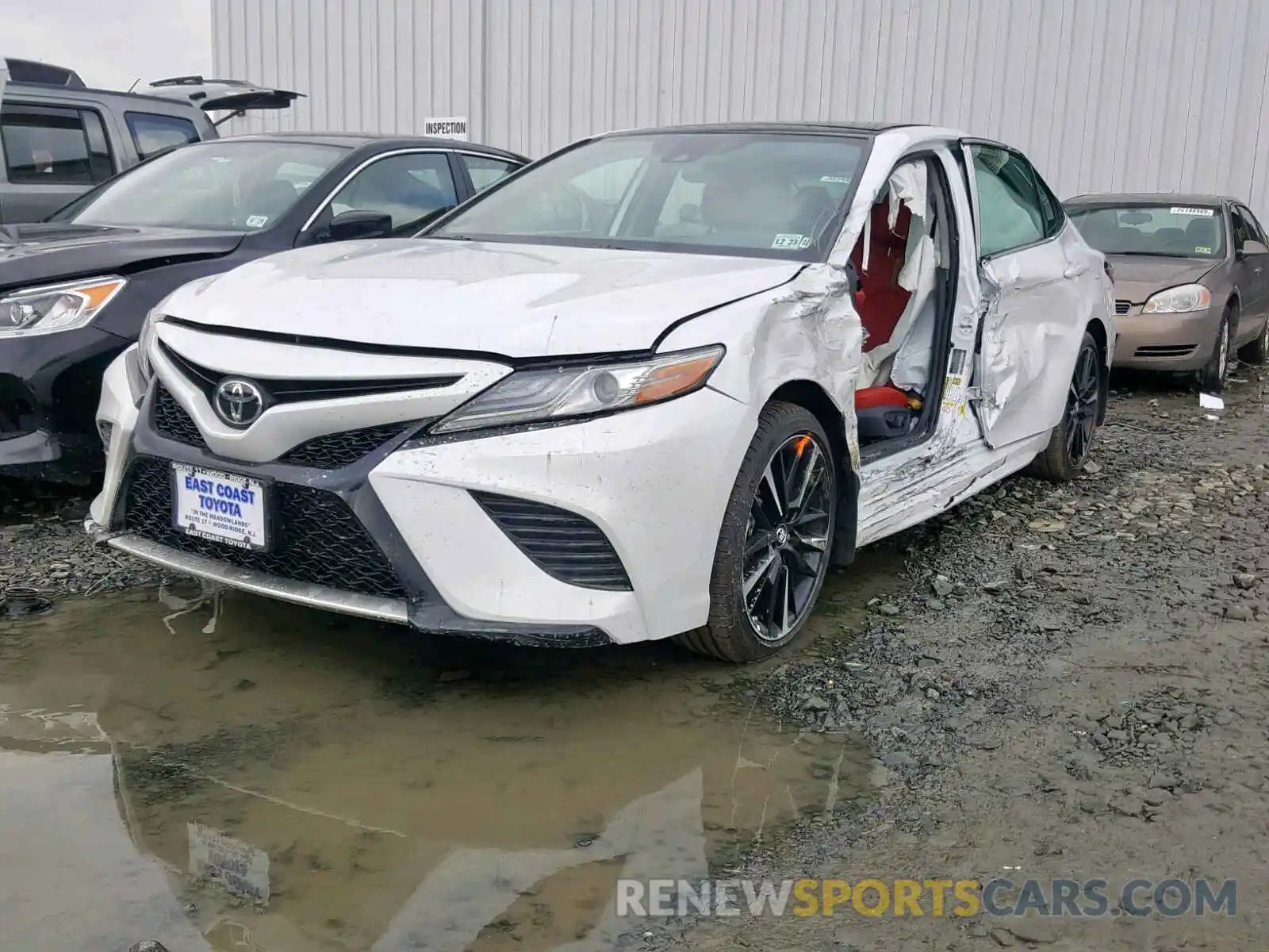 2 Photograph of a damaged car 4T1B61HK7KU717831 TOYOTA CAMRY 2019