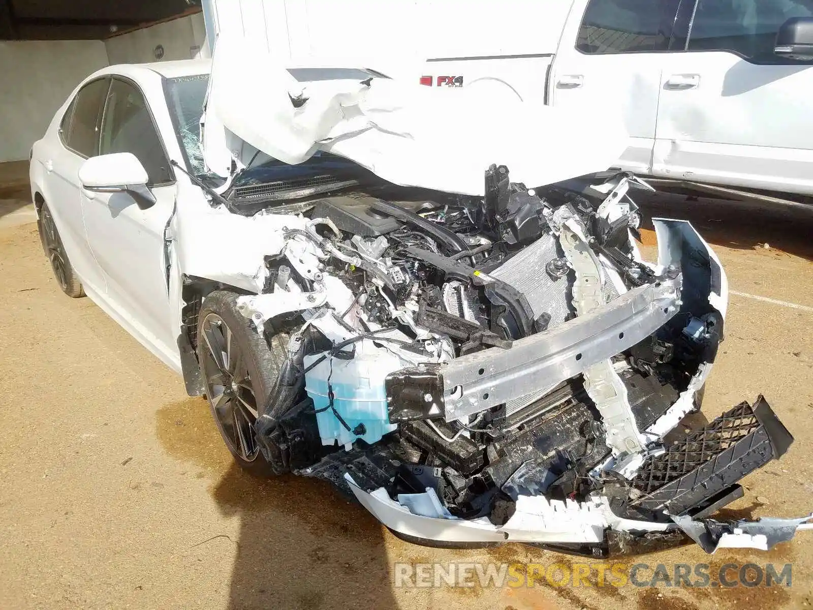 1 Photograph of a damaged car 4T1B61HK7KU725525 TOYOTA CAMRY 2019