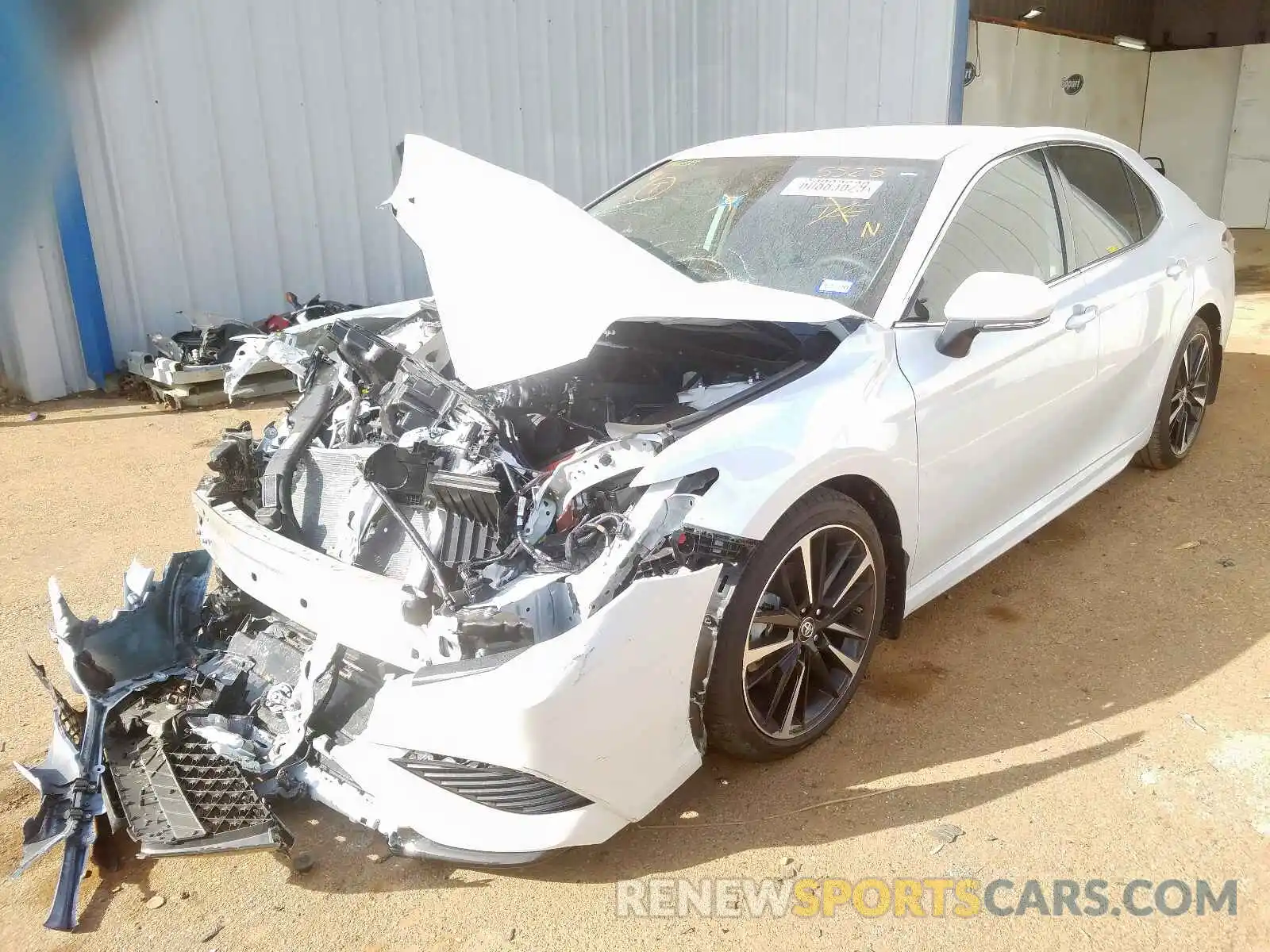 2 Photograph of a damaged car 4T1B61HK7KU725525 TOYOTA CAMRY 2019