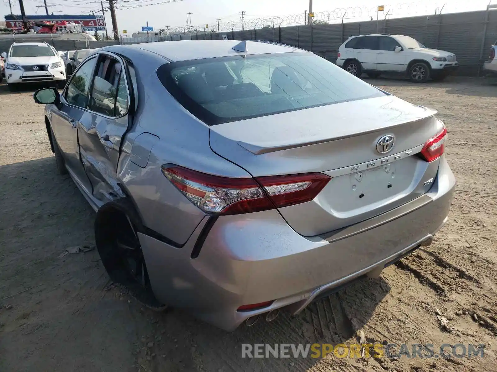 3 Photograph of a damaged car 4T1B61HK7KU739487 TOYOTA CAMRY 2019