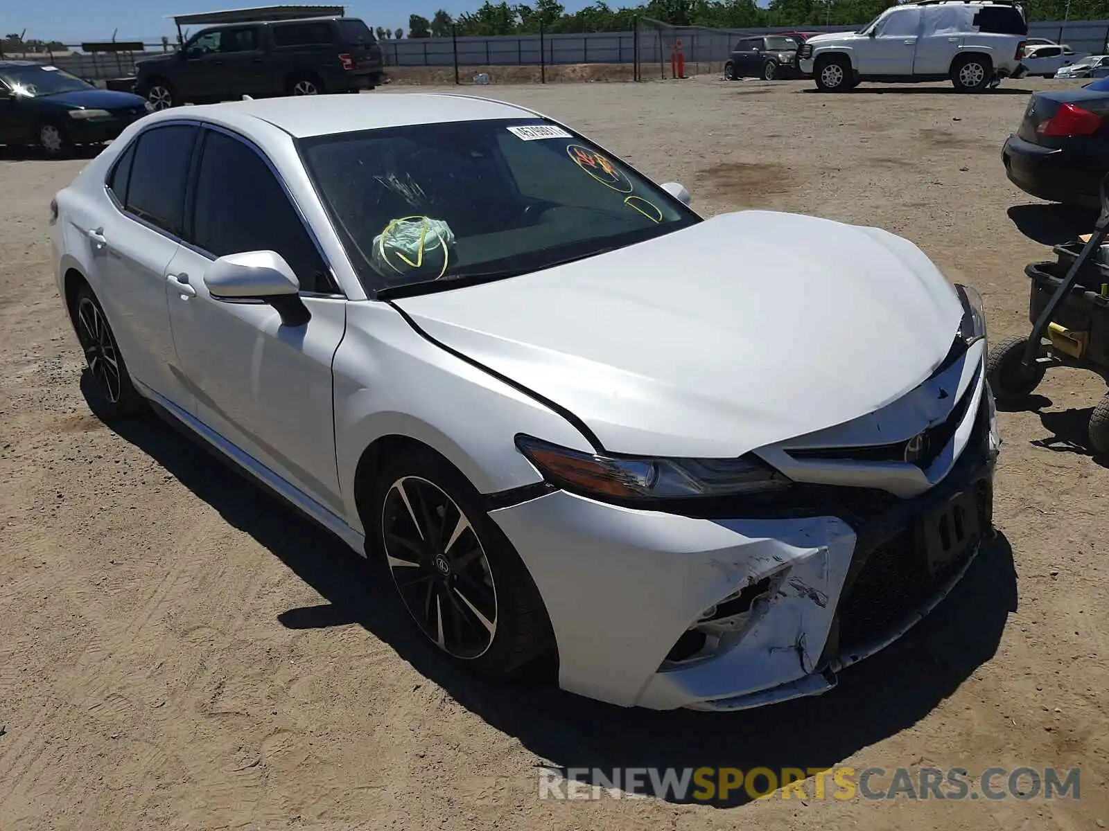 1 Photograph of a damaged car 4T1B61HK7KU739960 TOYOTA CAMRY 2019