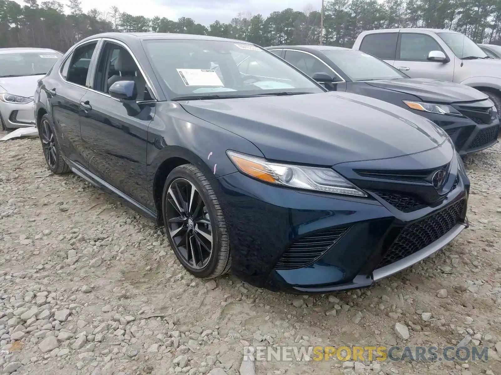 1 Photograph of a damaged car 4T1B61HK7KU752871 TOYOTA CAMRY 2019