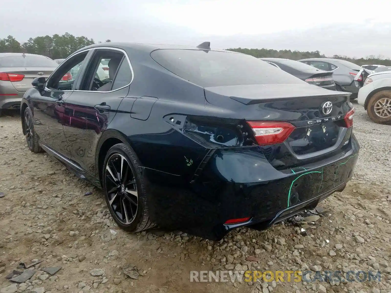 3 Photograph of a damaged car 4T1B61HK7KU752871 TOYOTA CAMRY 2019