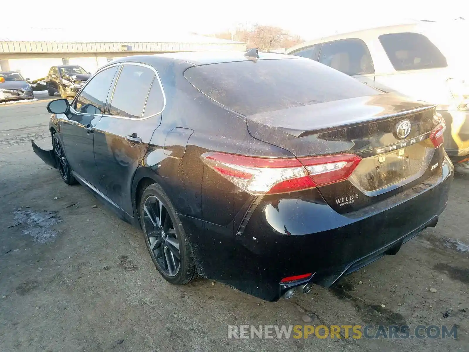 3 Photograph of a damaged car 4T1B61HK7KU753177 TOYOTA CAMRY 2019