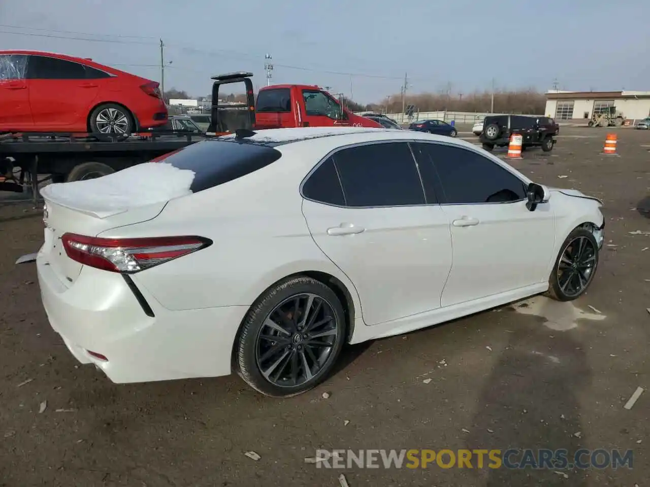 3 Photograph of a damaged car 4T1B61HK7KU763515 TOYOTA CAMRY 2019