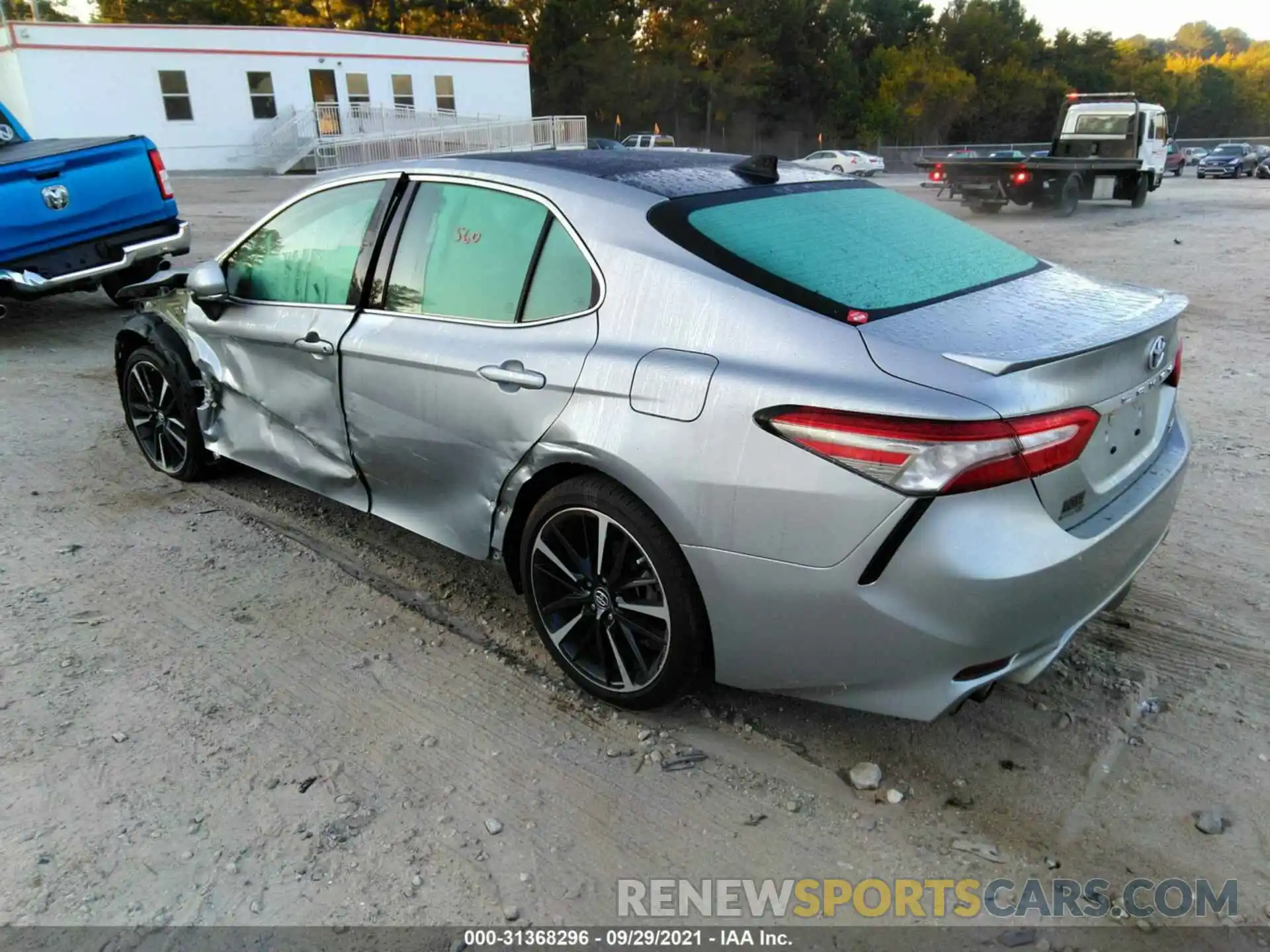 3 Photograph of a damaged car 4T1B61HK7KU766351 TOYOTA CAMRY 2019