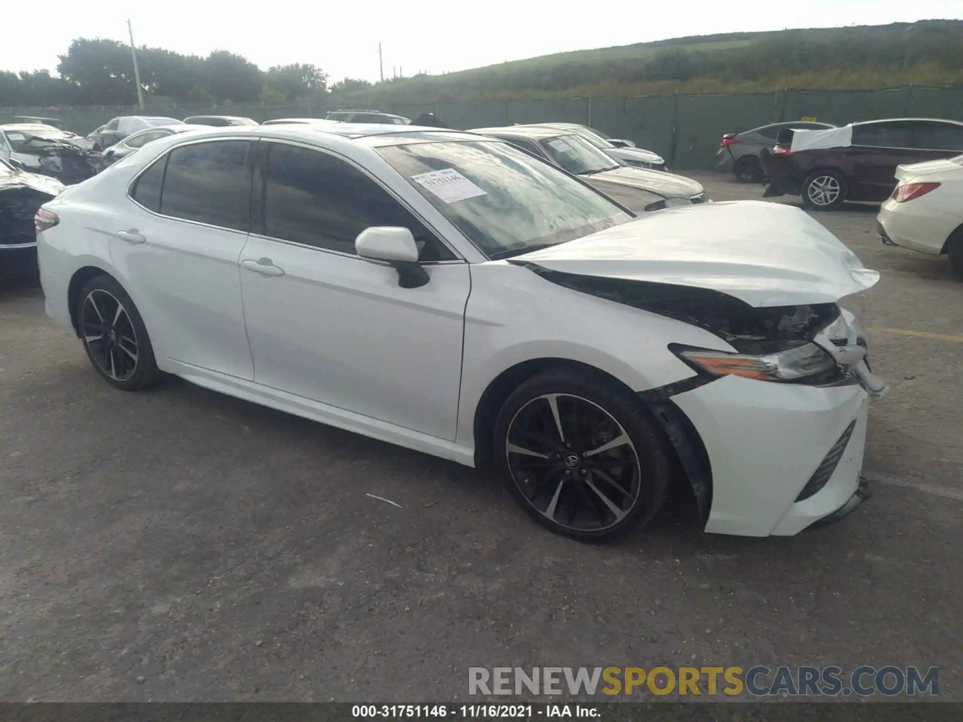 1 Photograph of a damaged car 4T1B61HK7KU767094 TOYOTA CAMRY 2019