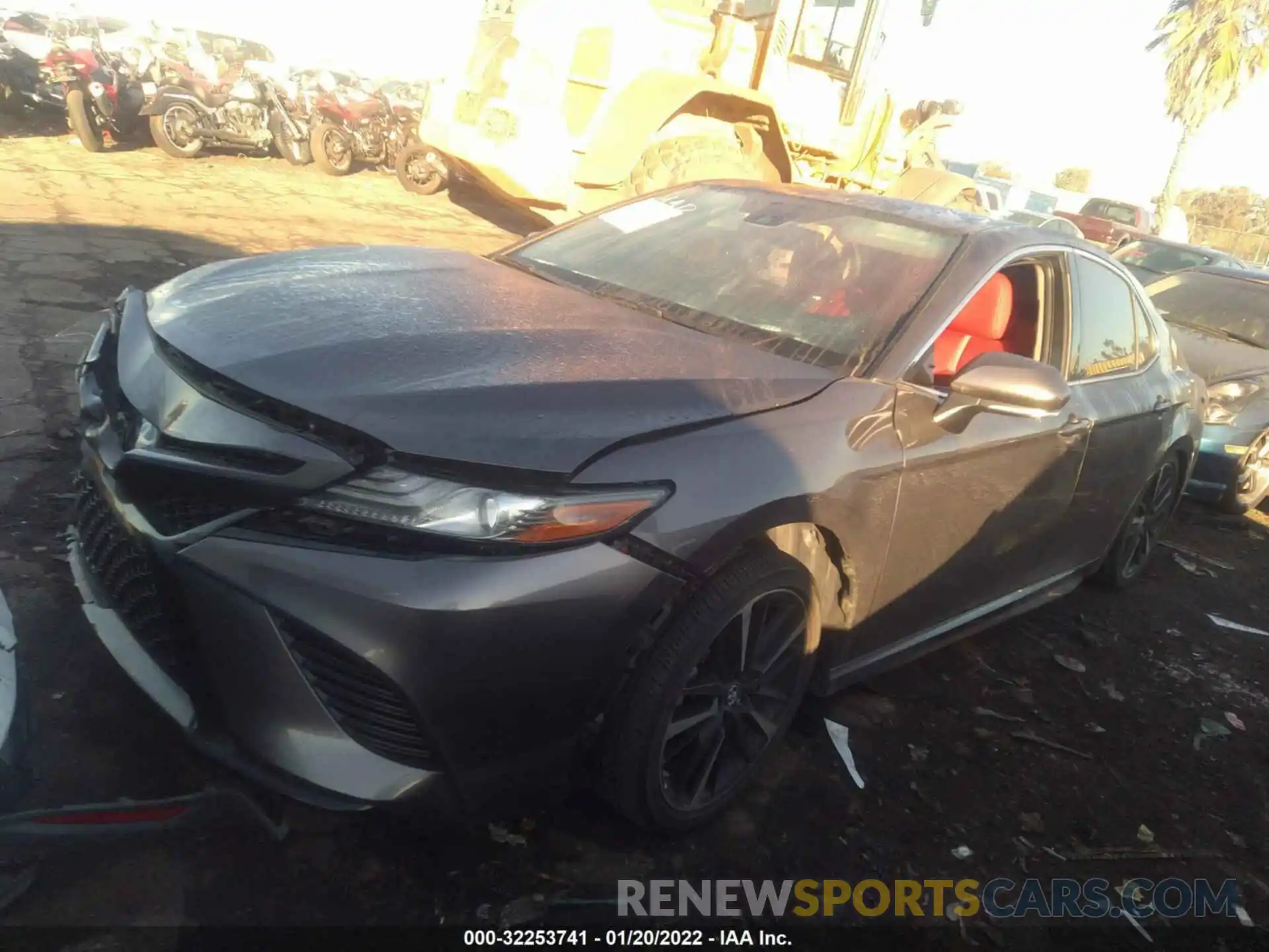 2 Photograph of a damaged car 4T1B61HK7KU769007 TOYOTA CAMRY 2019