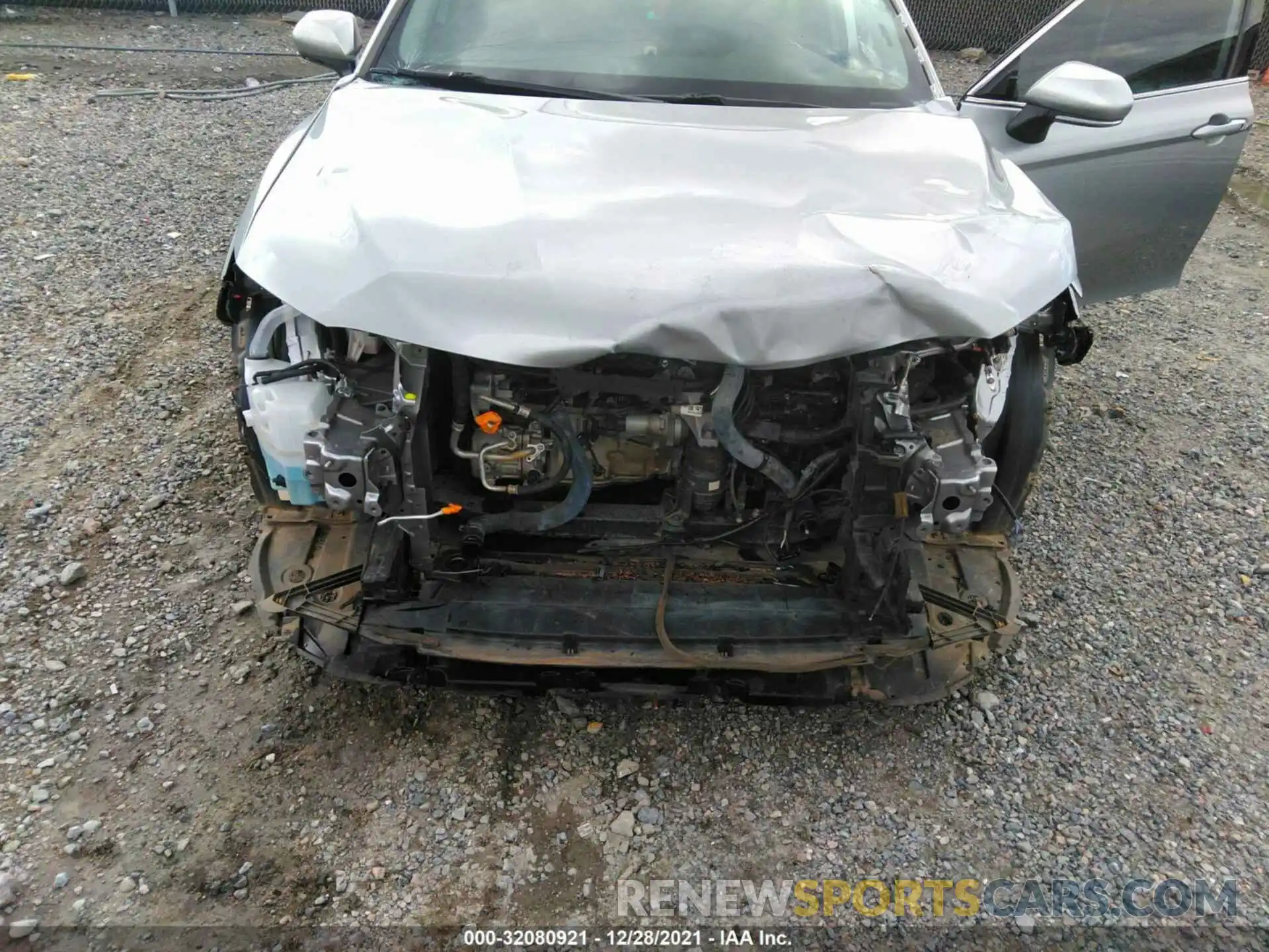 6 Photograph of a damaged car 4T1B61HK7KU785448 TOYOTA CAMRY 2019