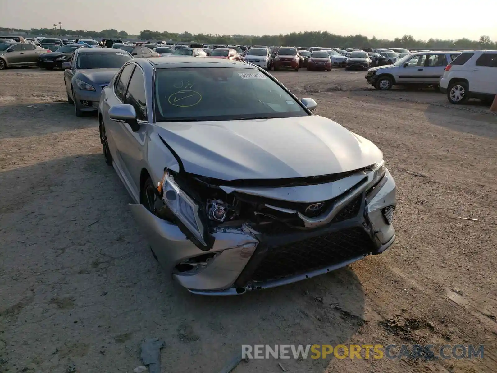 1 Photograph of a damaged car 4T1B61HK7KU788365 TOYOTA CAMRY 2019