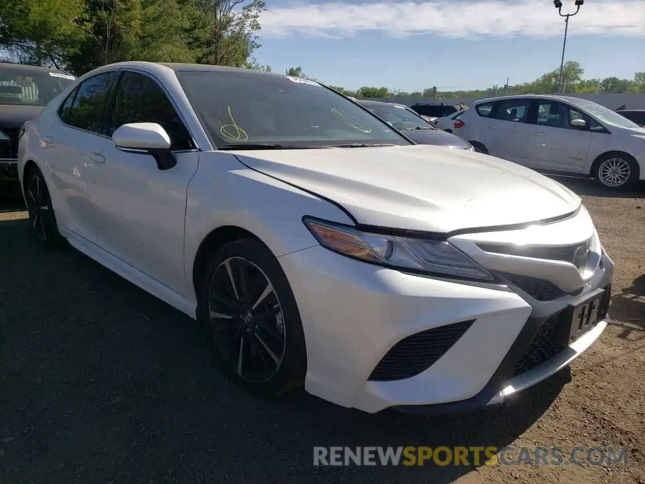 1 Photograph of a damaged car 4T1B61HK7KU799320 TOYOTA CAMRY 2019