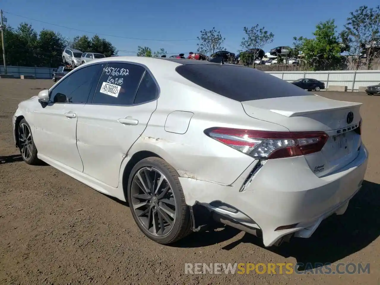 3 Photograph of a damaged car 4T1B61HK7KU799320 TOYOTA CAMRY 2019