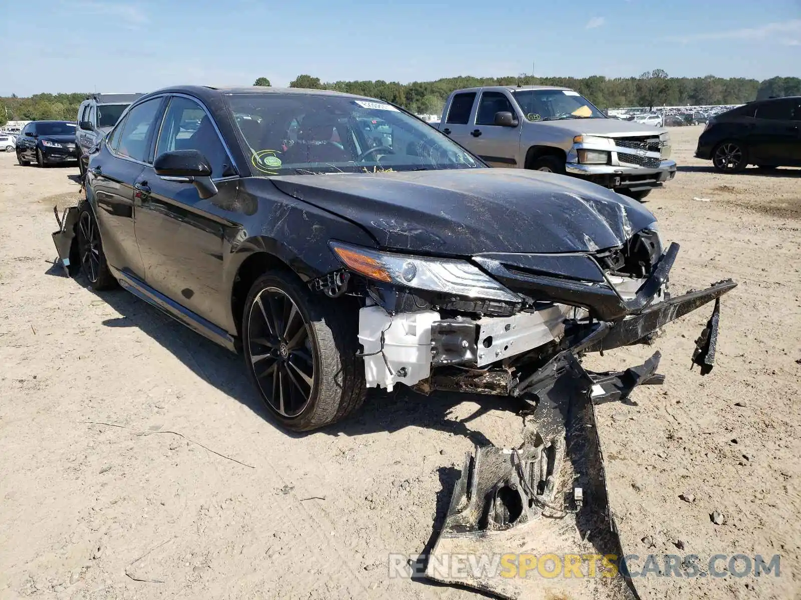 1 Photograph of a damaged car 4T1B61HK7KU801146 TOYOTA CAMRY 2019