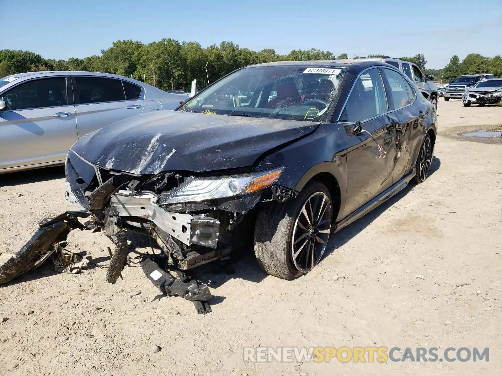 2 Photograph of a damaged car 4T1B61HK7KU801146 TOYOTA CAMRY 2019