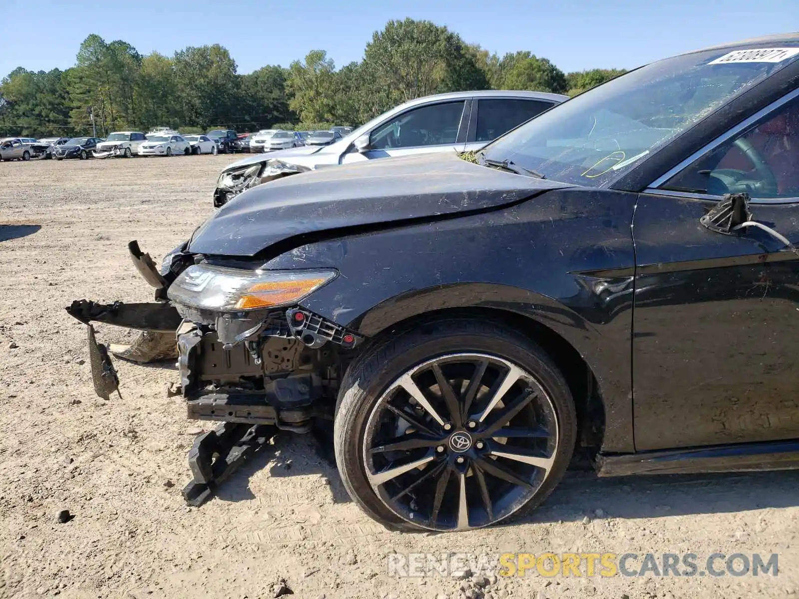 9 Photograph of a damaged car 4T1B61HK7KU801146 TOYOTA CAMRY 2019