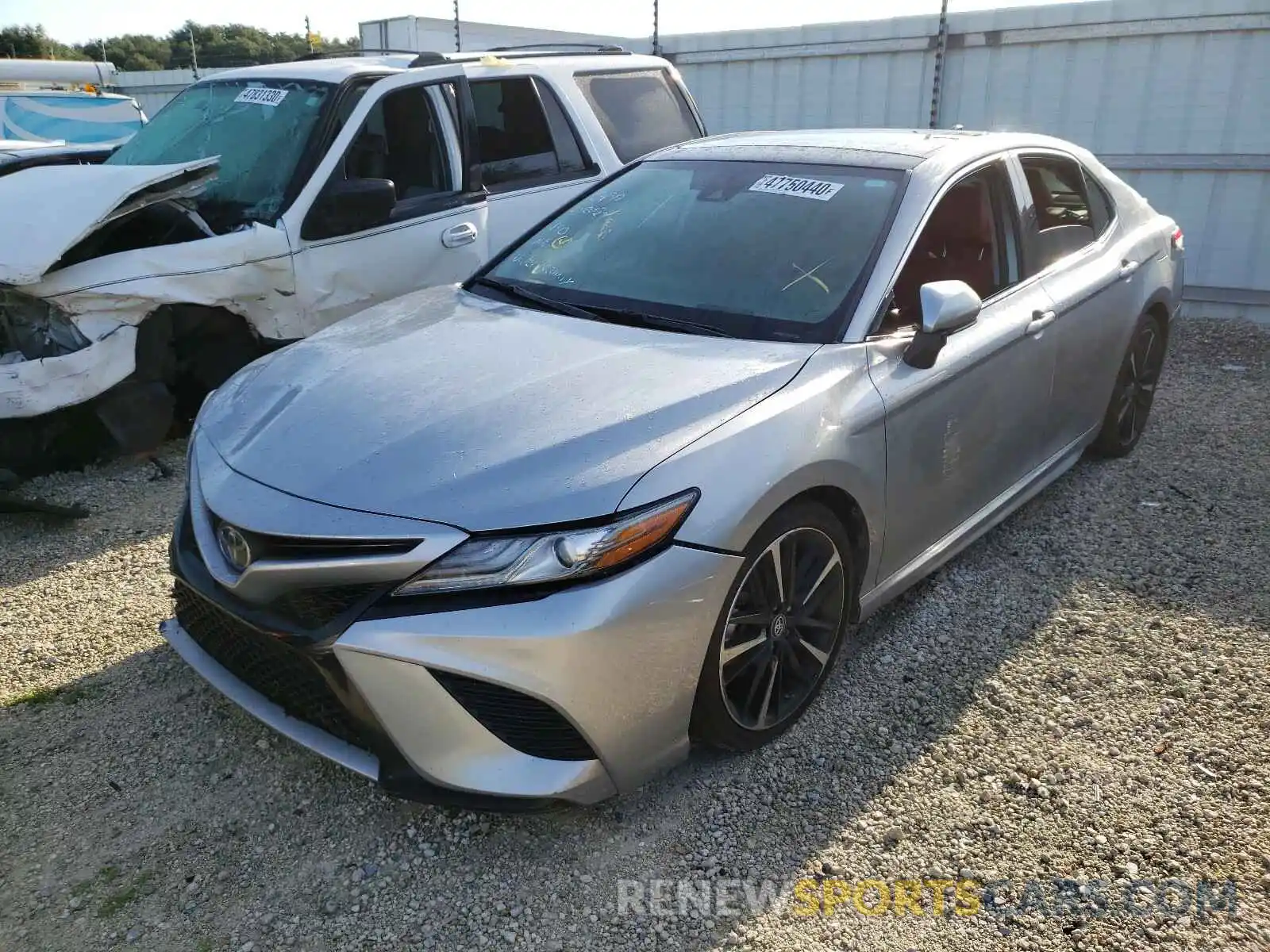 2 Photograph of a damaged car 4T1B61HK7KU801275 TOYOTA CAMRY 2019