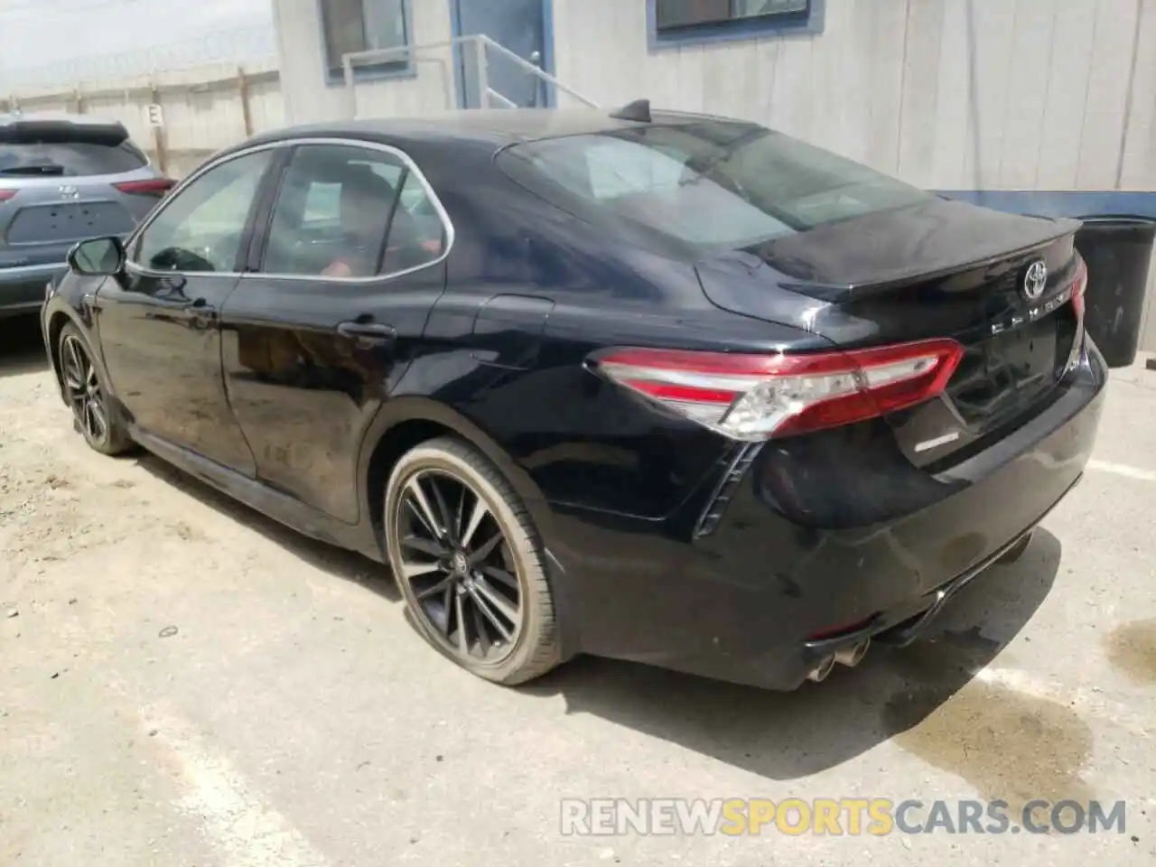 3 Photograph of a damaged car 4T1B61HK7KU809733 TOYOTA CAMRY 2019