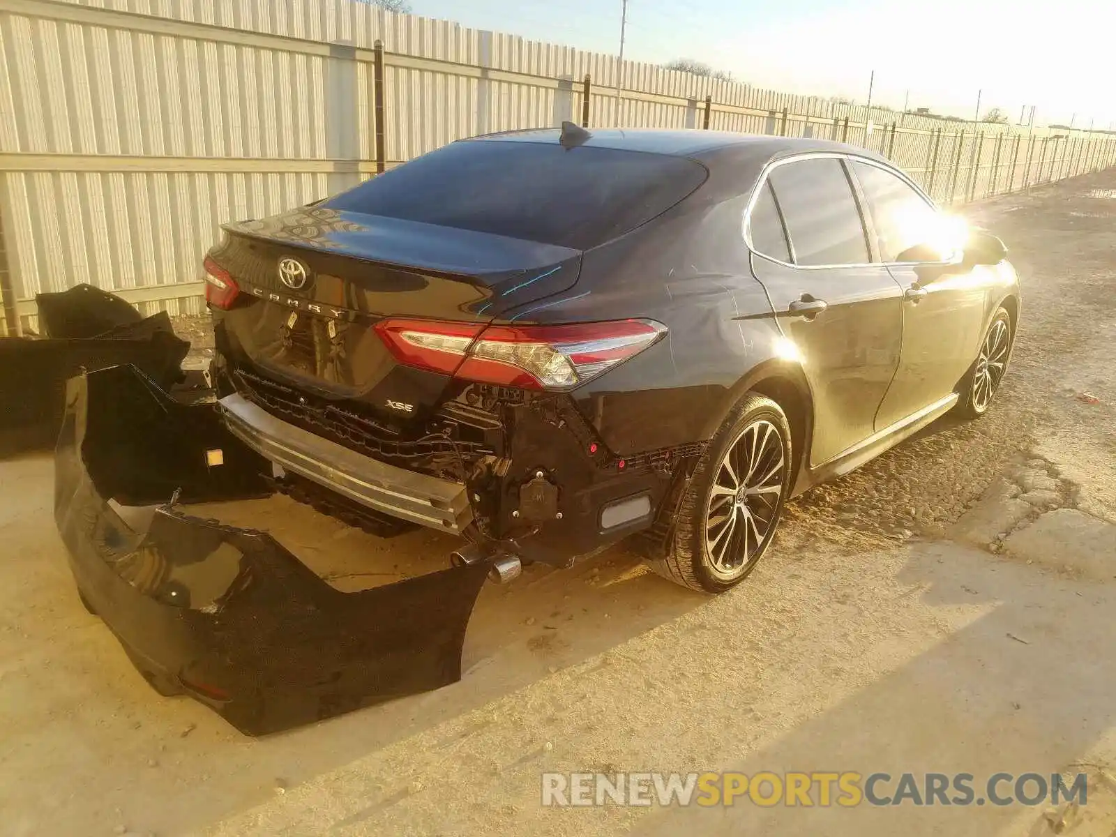 4 Photograph of a damaged car 4T1B61HK7KU827004 TOYOTA CAMRY 2019