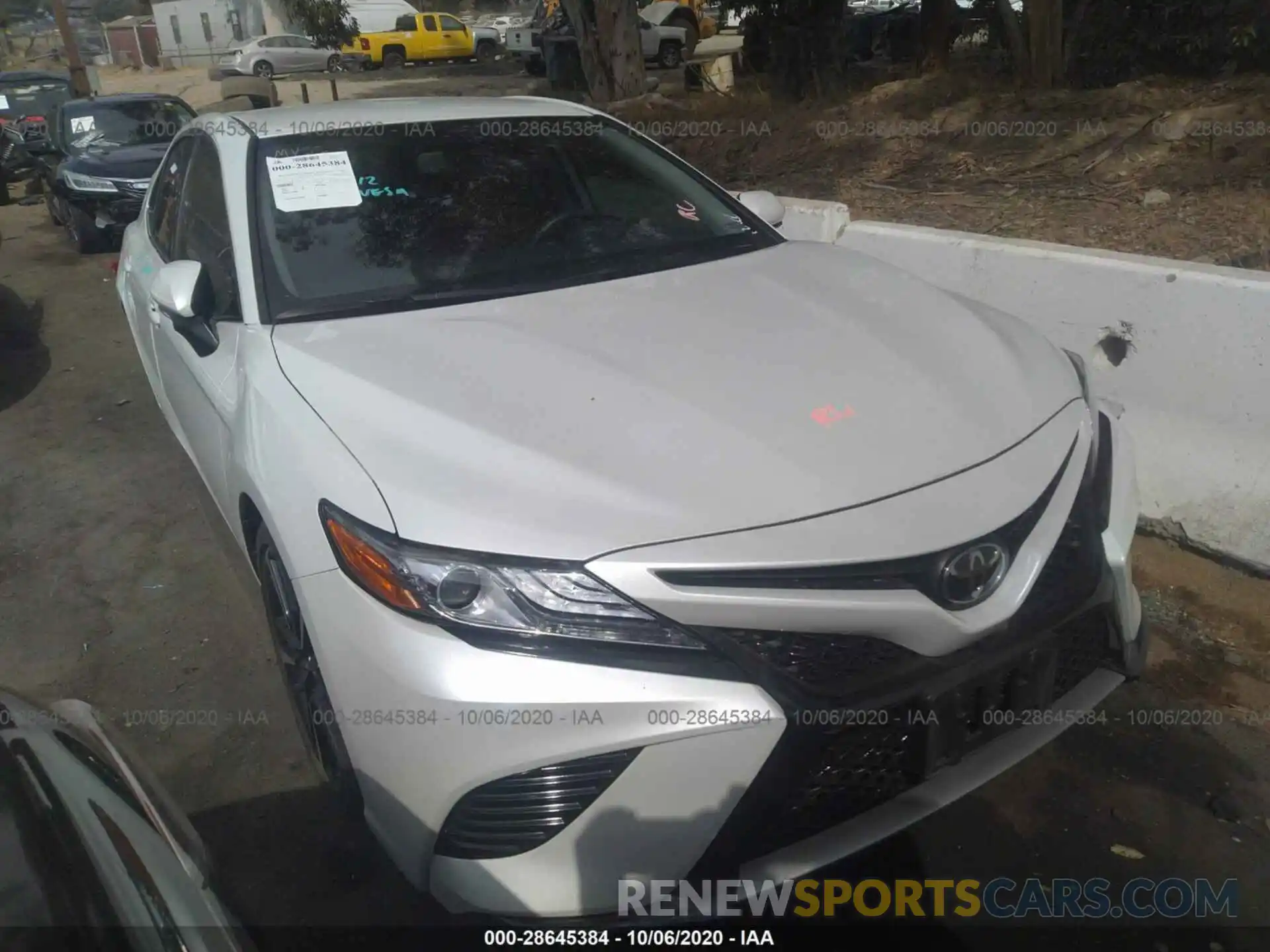 1 Photograph of a damaged car 4T1B61HK7KU841999 TOYOTA CAMRY 2019